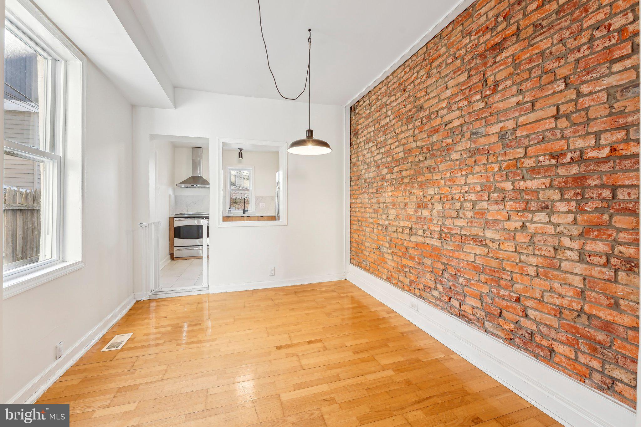 FAIRMOUNT - Residential Lease