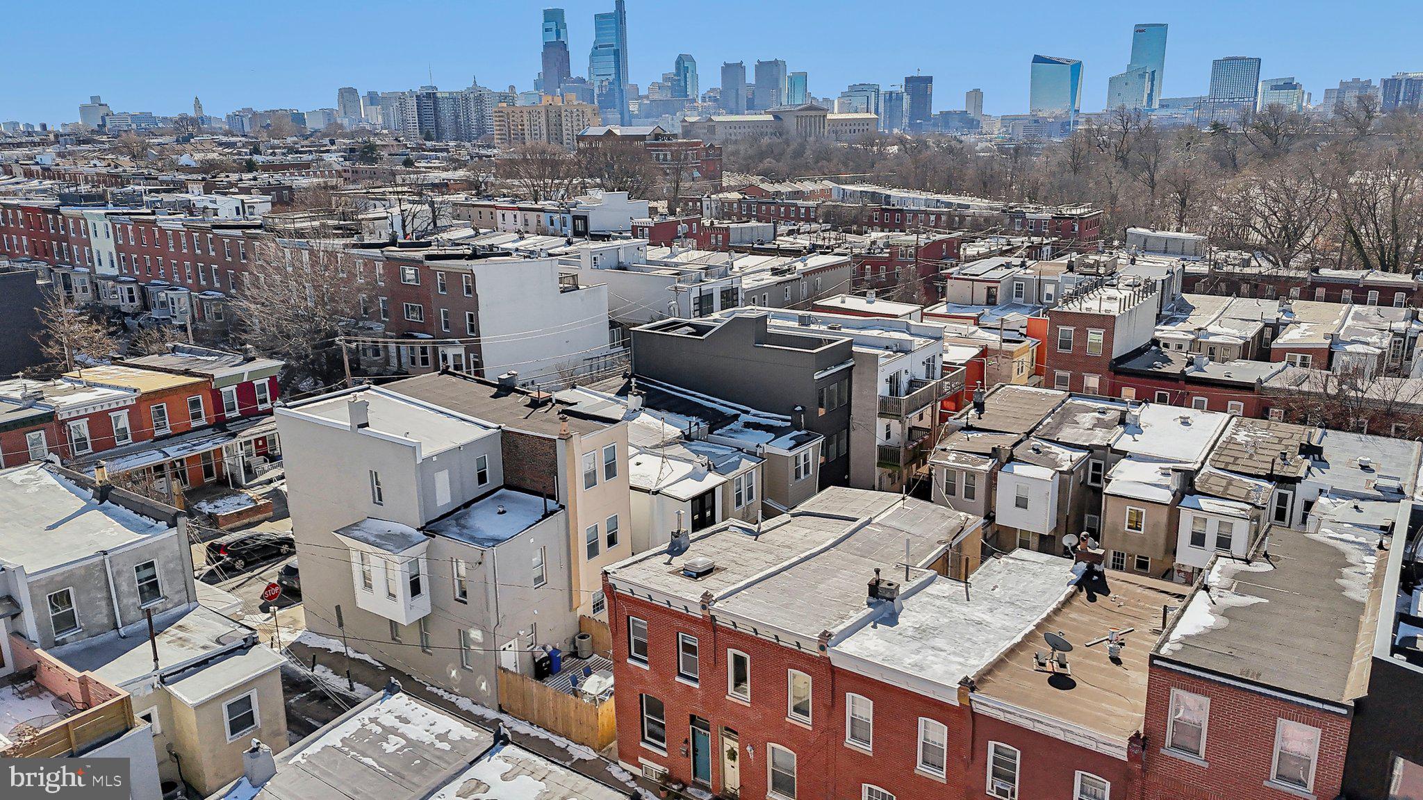 FAIRMOUNT - Residential Lease