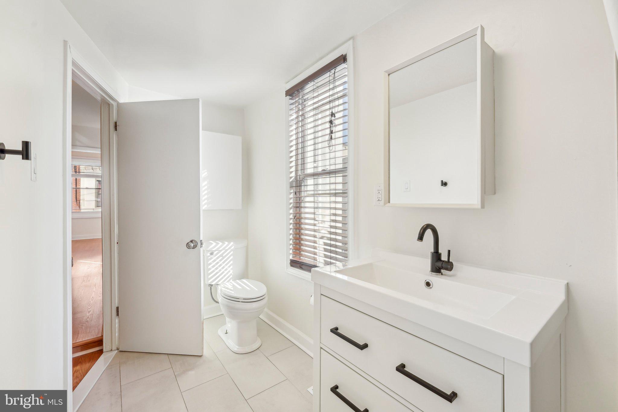 FAIRMOUNT - Residential Lease