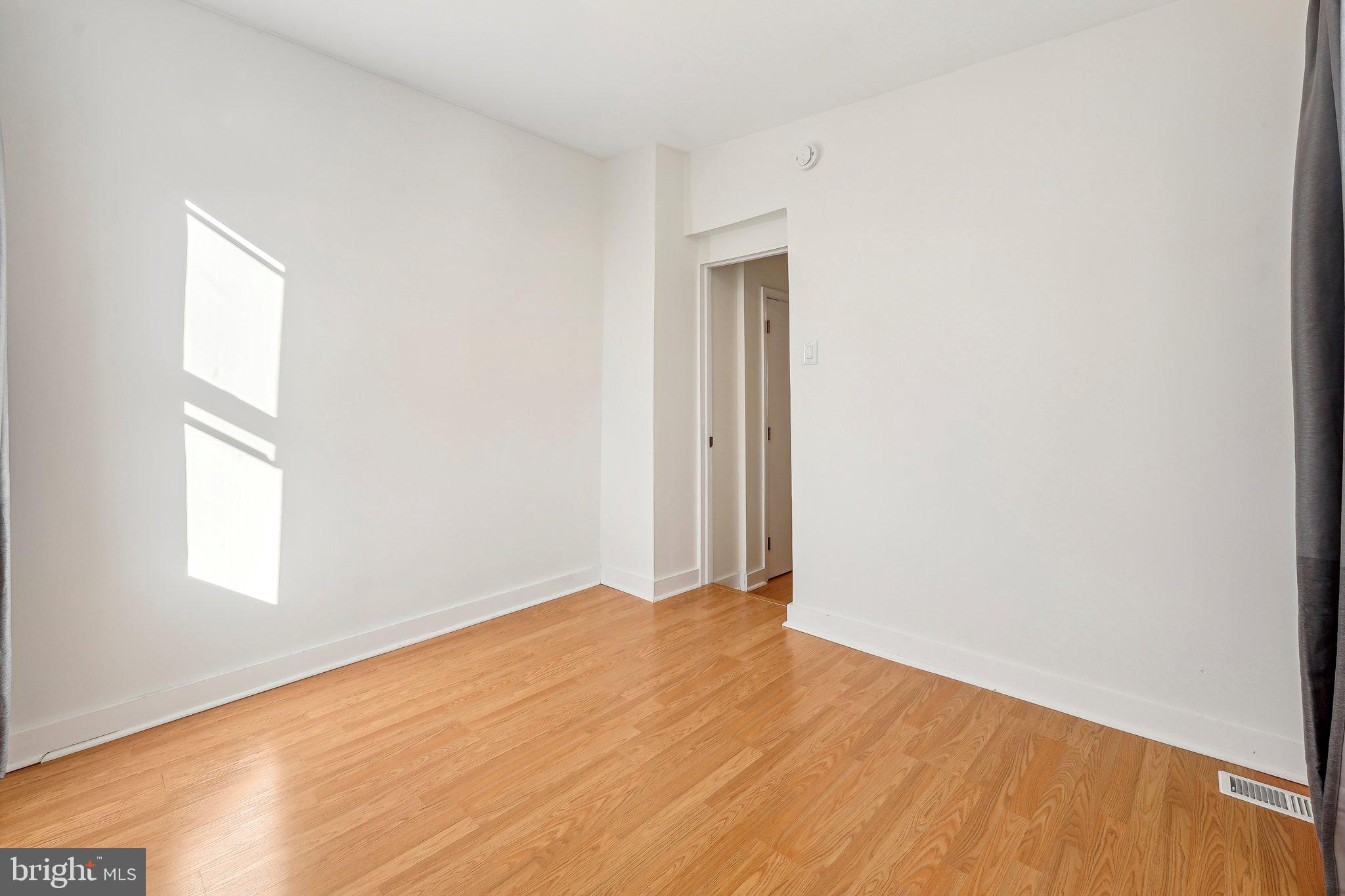 FAIRMOUNT - Residential Lease