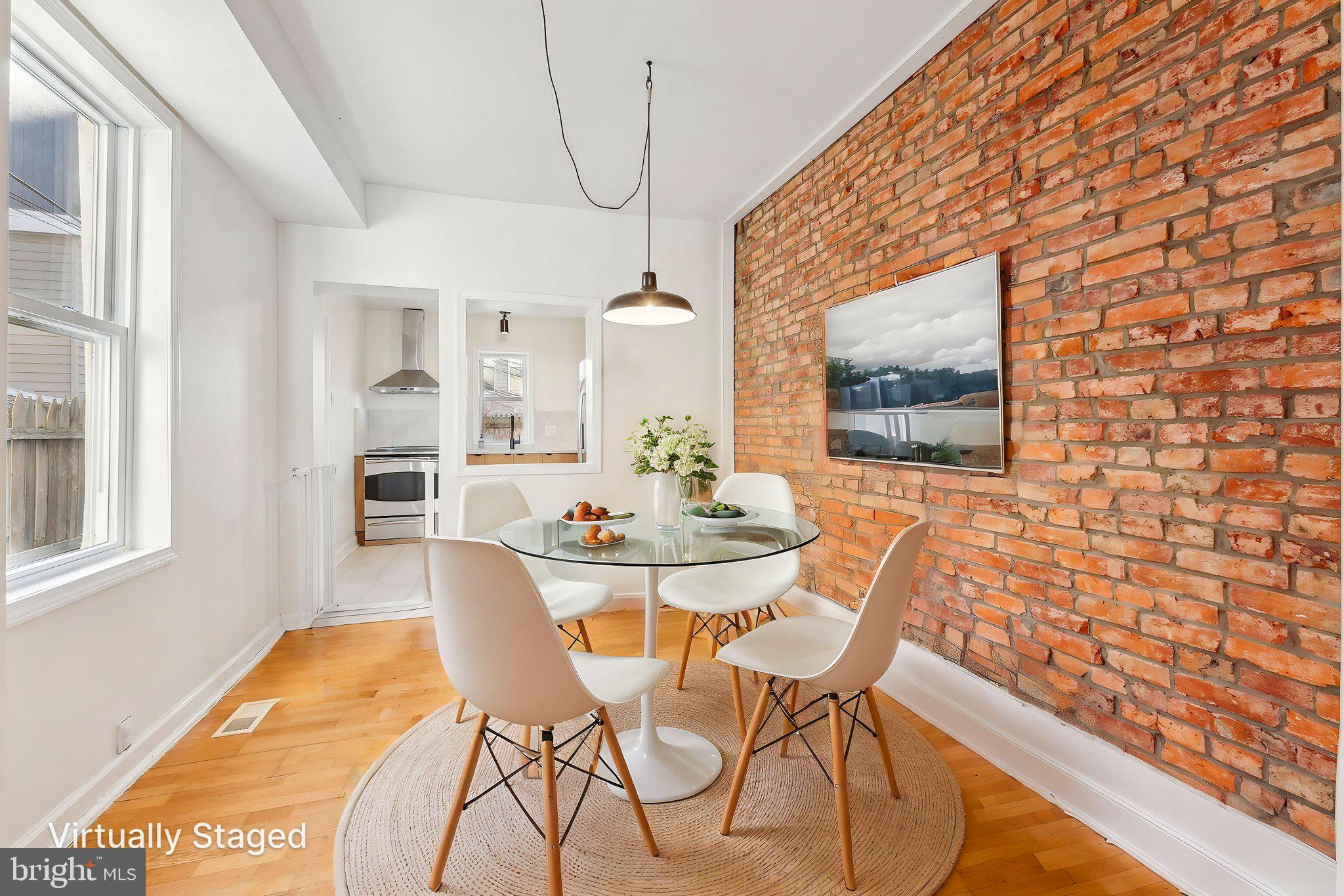 FAIRMOUNT - Residential Lease