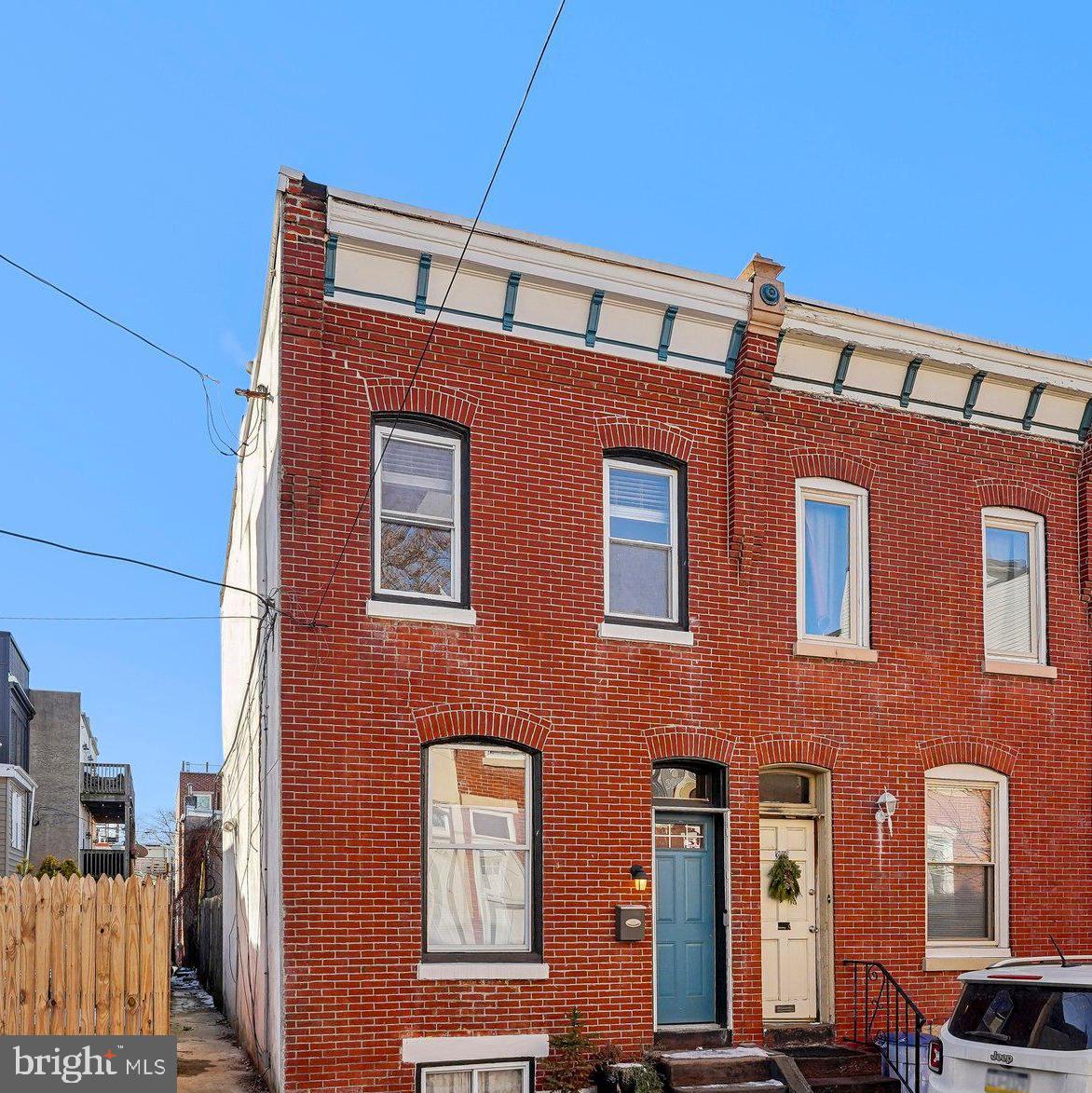 FAIRMOUNT - Residential Lease