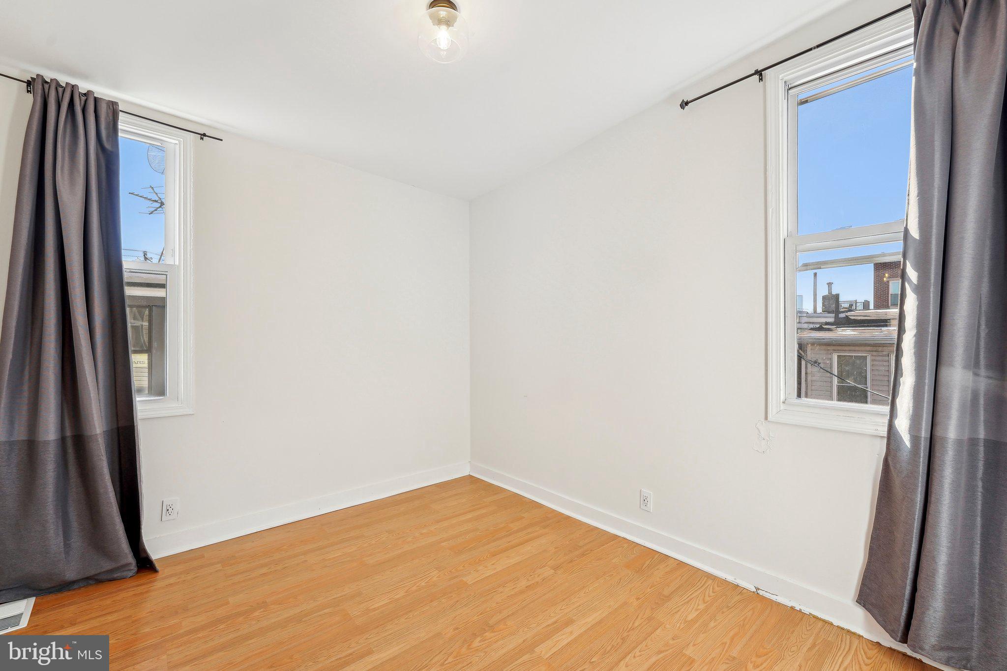 FAIRMOUNT - Residential Lease