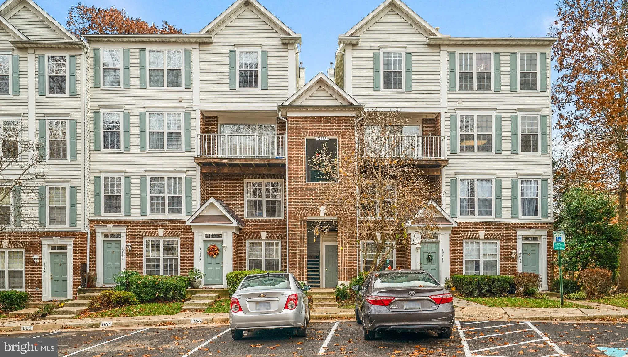12665 Fair Crest Ct. Unit 301, Fairfax, VA 22033