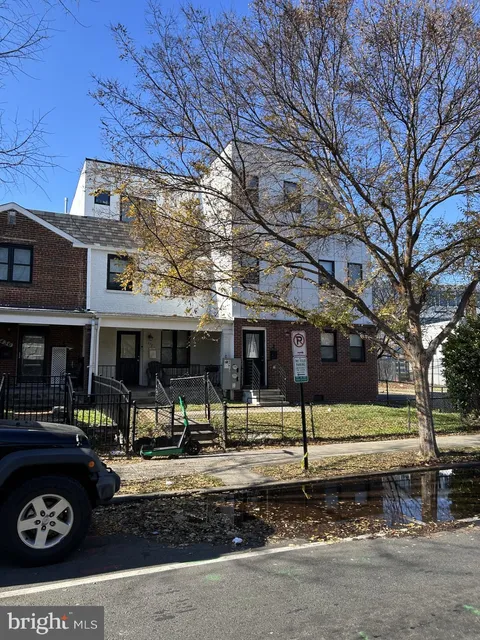MLS: DCDC2260082
