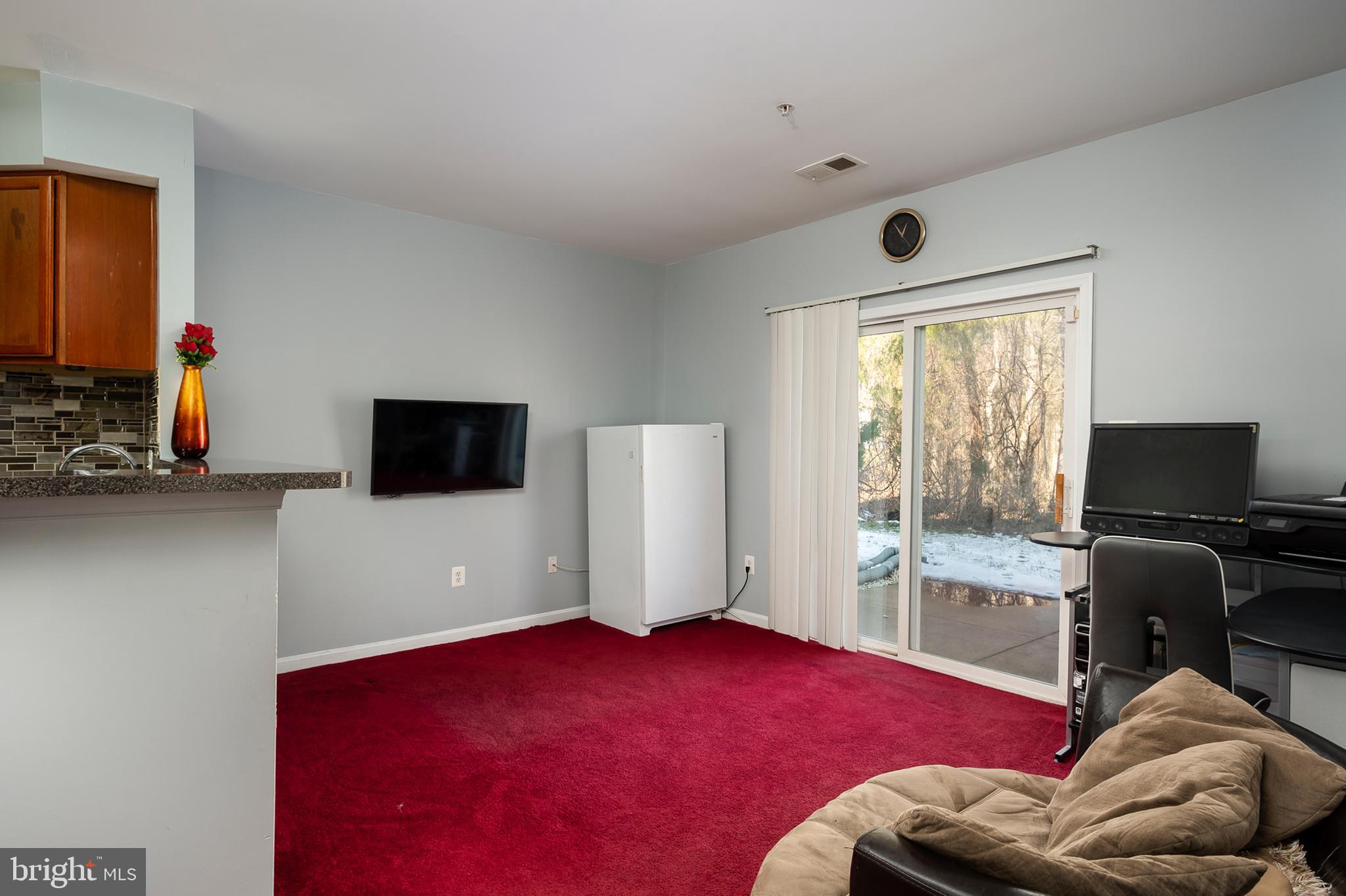 THE OAKS AT SIXTY FIFTH - Residential