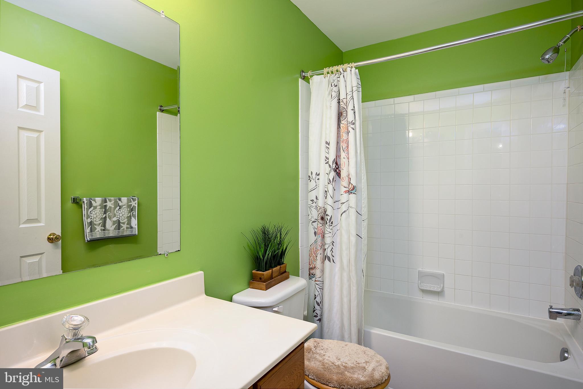 THE OAKS AT SIXTY FIFTH - Residential