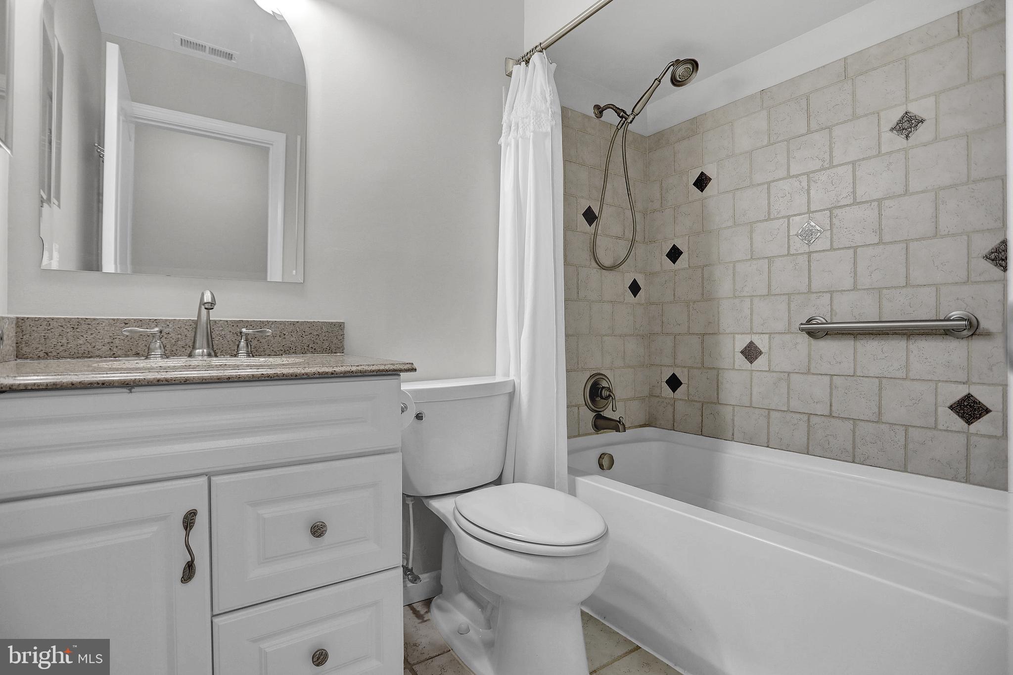 MONTGOMERY RUN - Residential