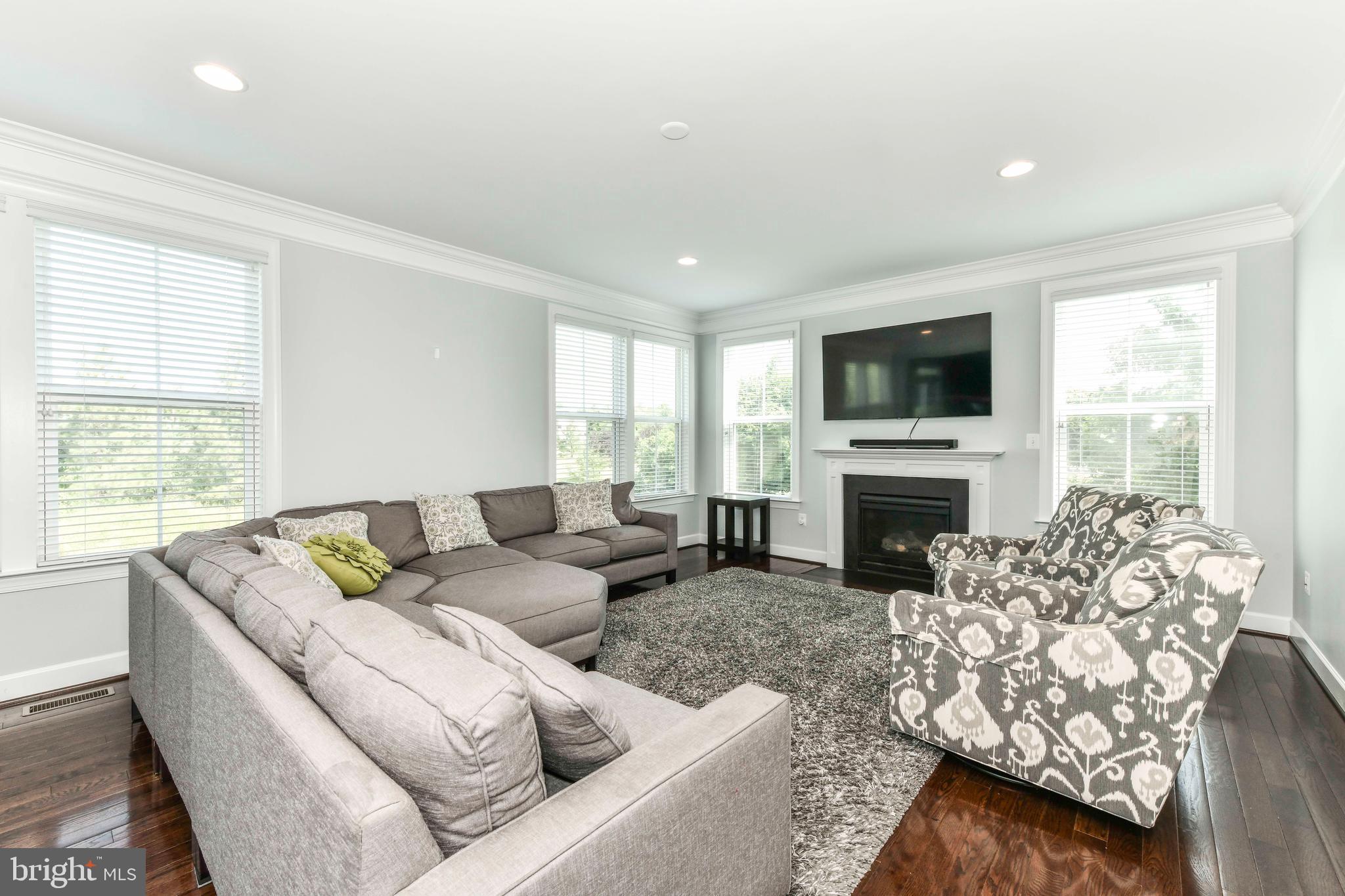 HISTORIC SELMA ESTATES - Residential Lease