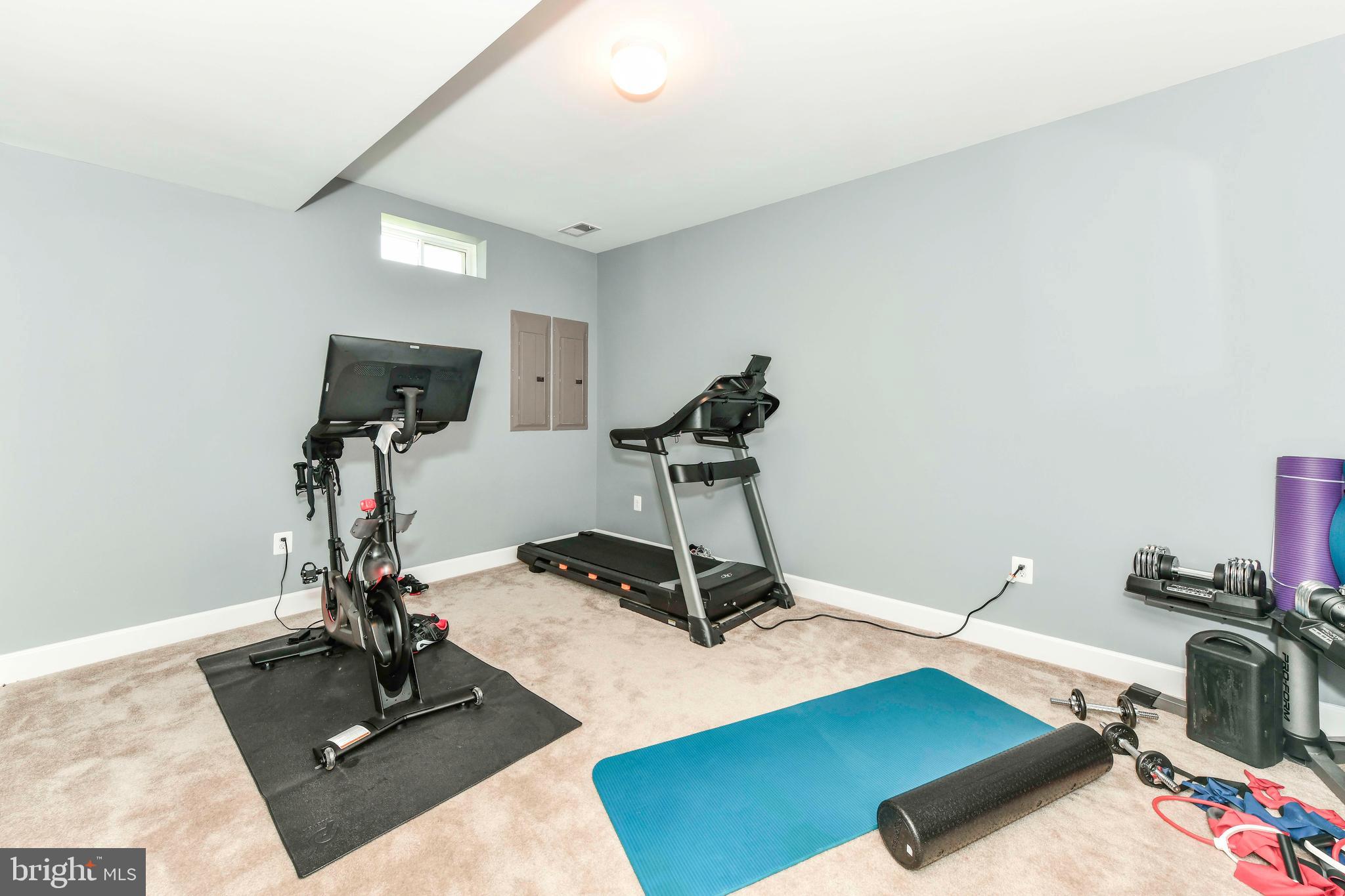 HISTORIC SELMA ESTATES - Residential Lease