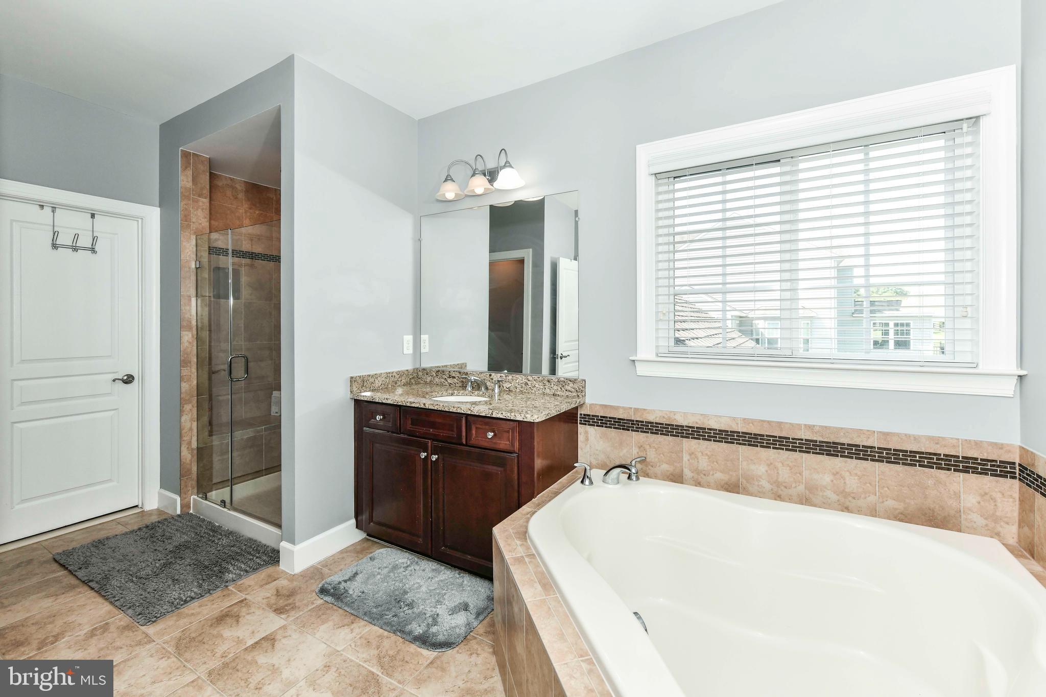 HISTORIC SELMA ESTATES - Residential Lease