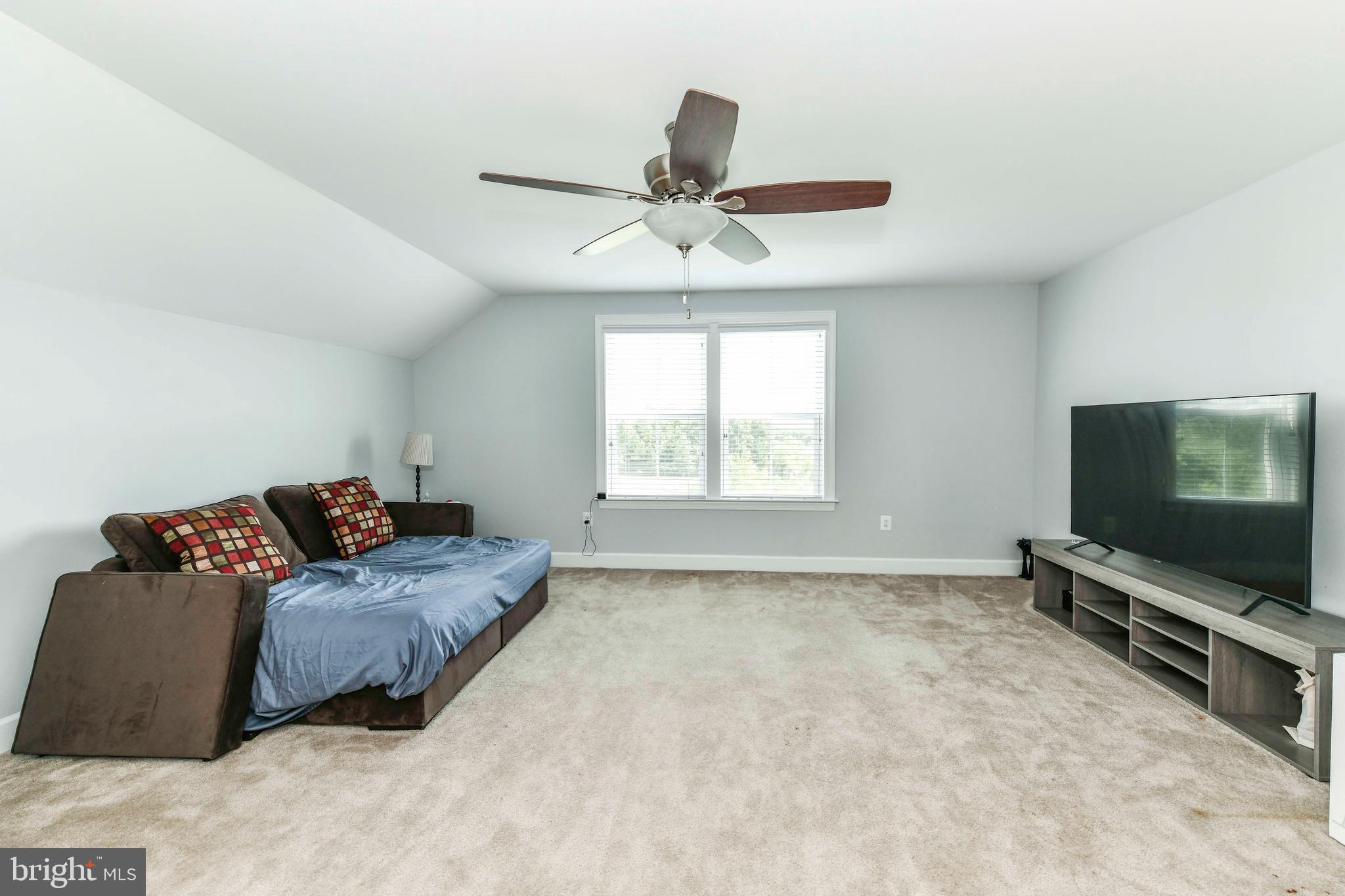 HISTORIC SELMA ESTATES - Residential Lease