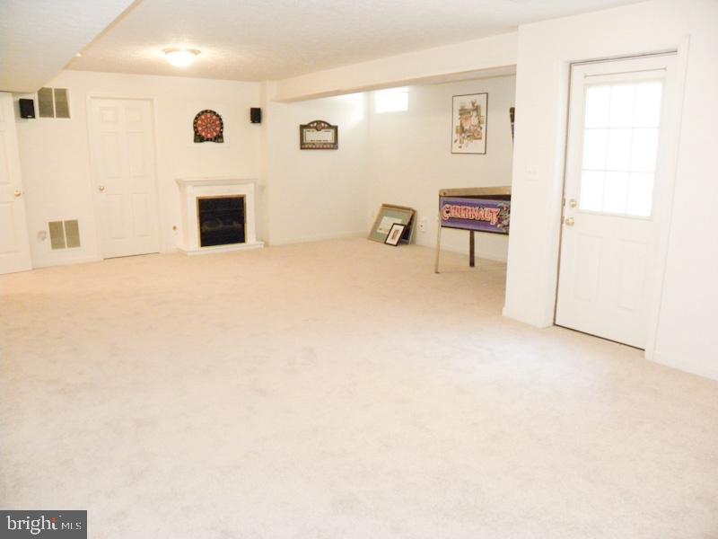 VILLAGES AT BRISTOL - Residential