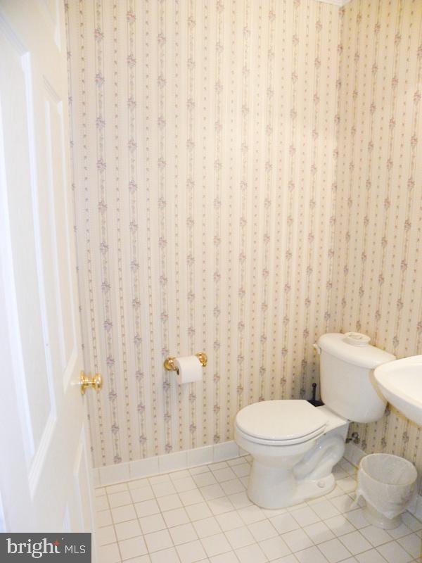 VILLAGES AT BRISTOL - Residential