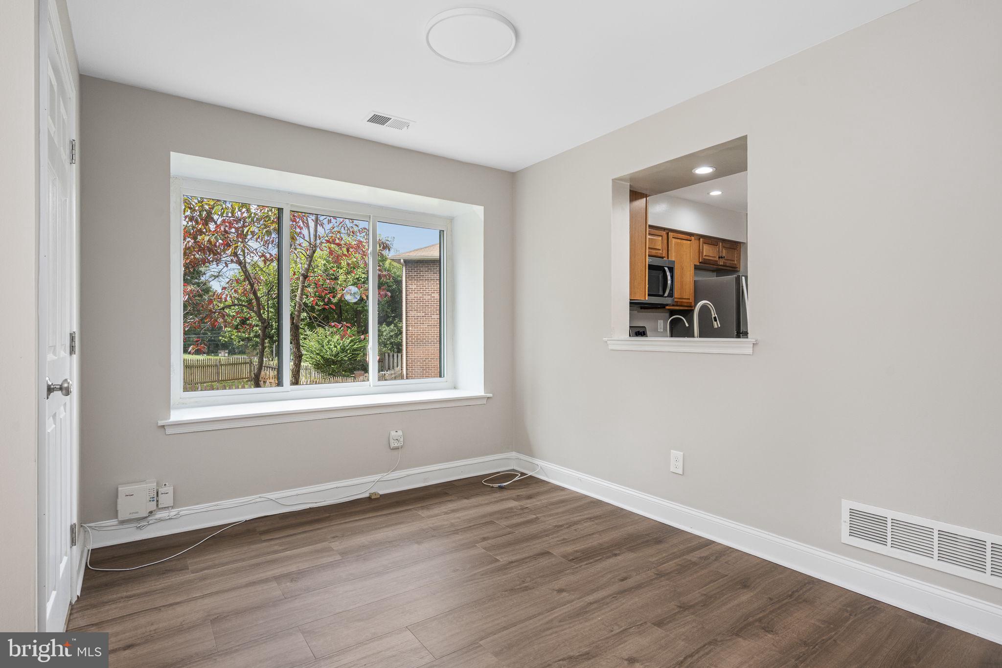 RHONDDA - Residential Lease