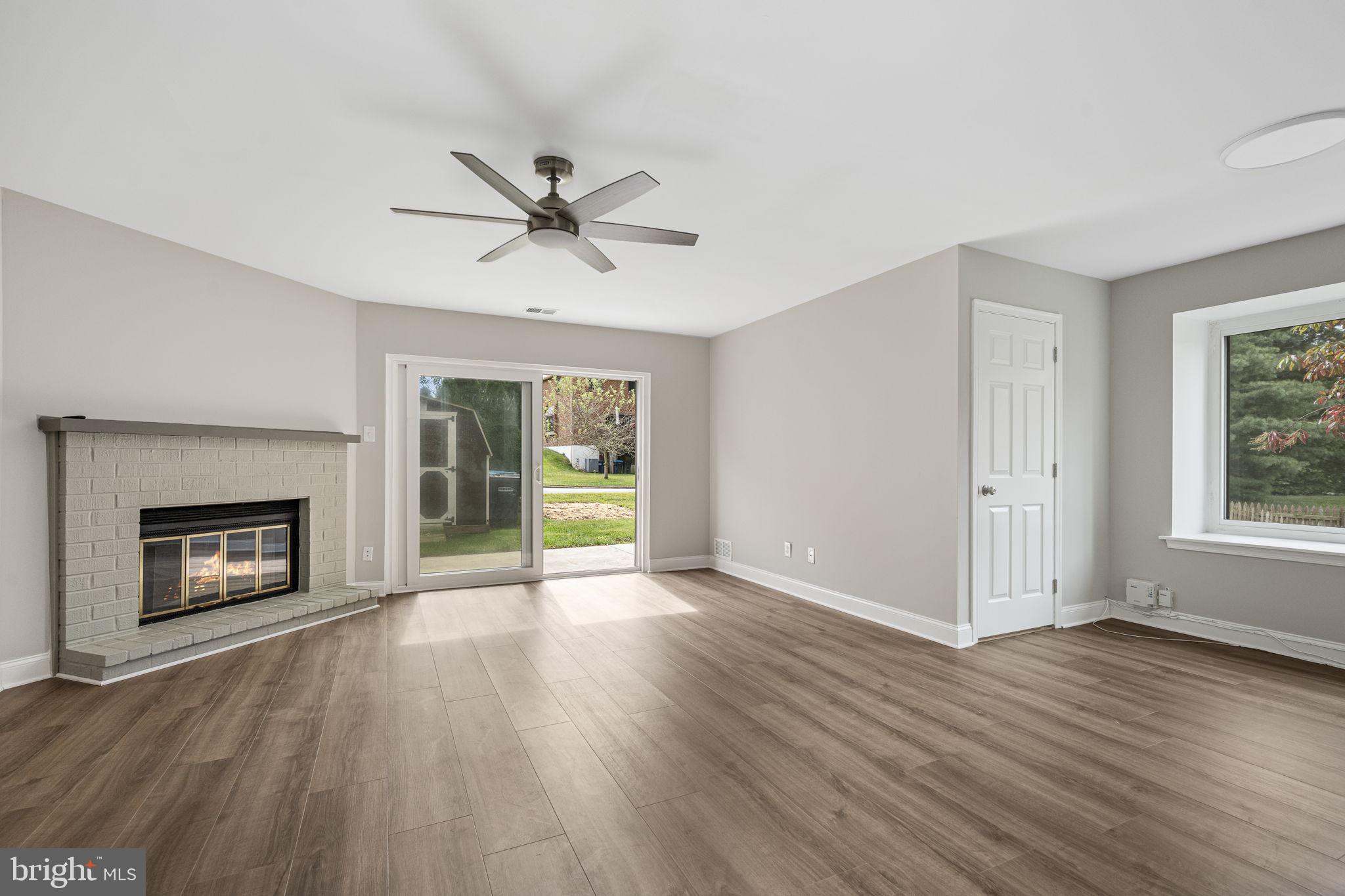 RHONDDA - Residential Lease