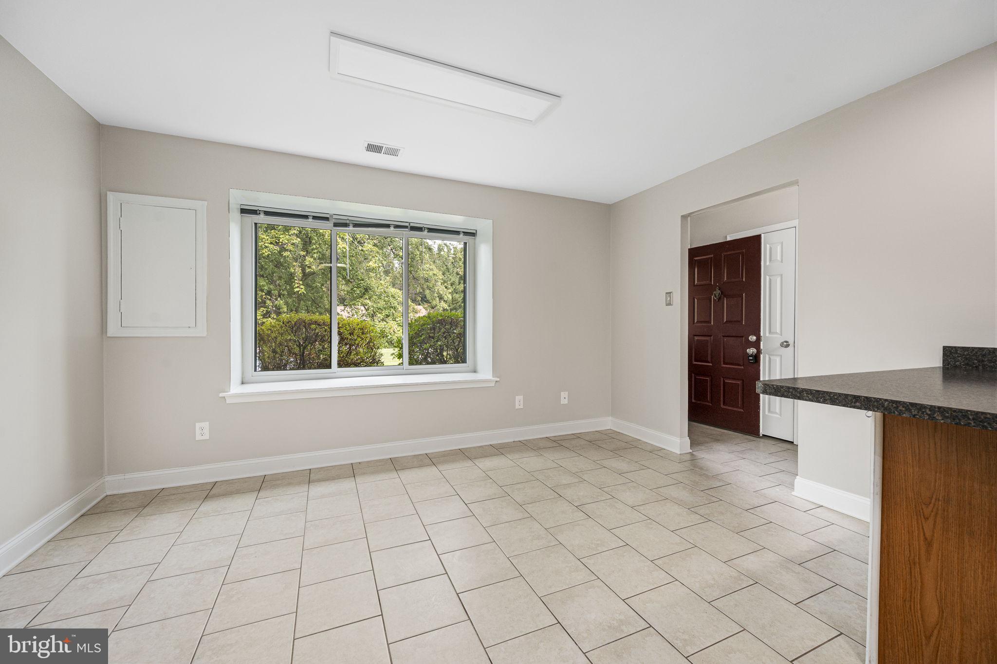 RHONDDA - Residential Lease