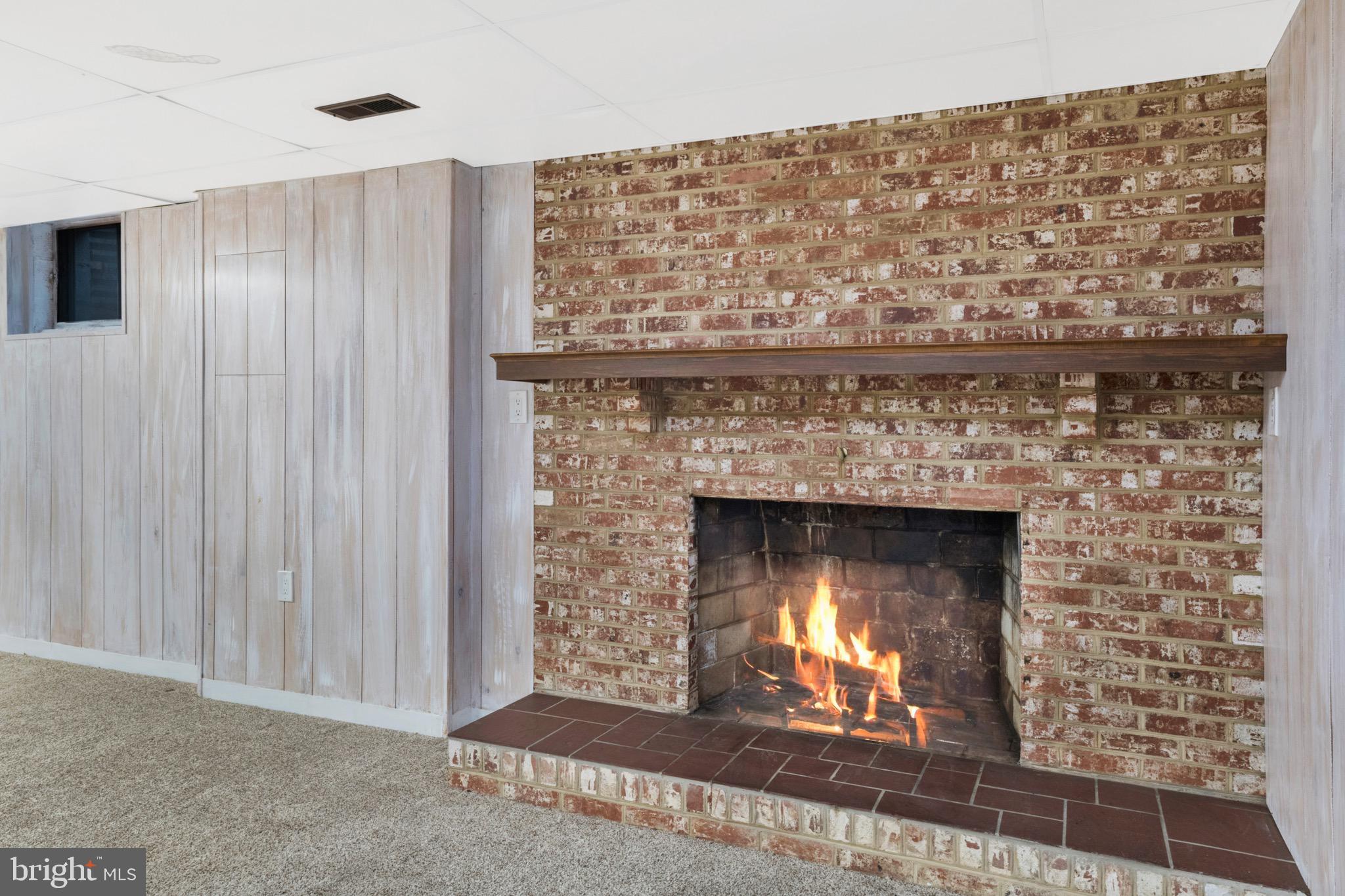 HARDESTY ESTATES - Residential Lease