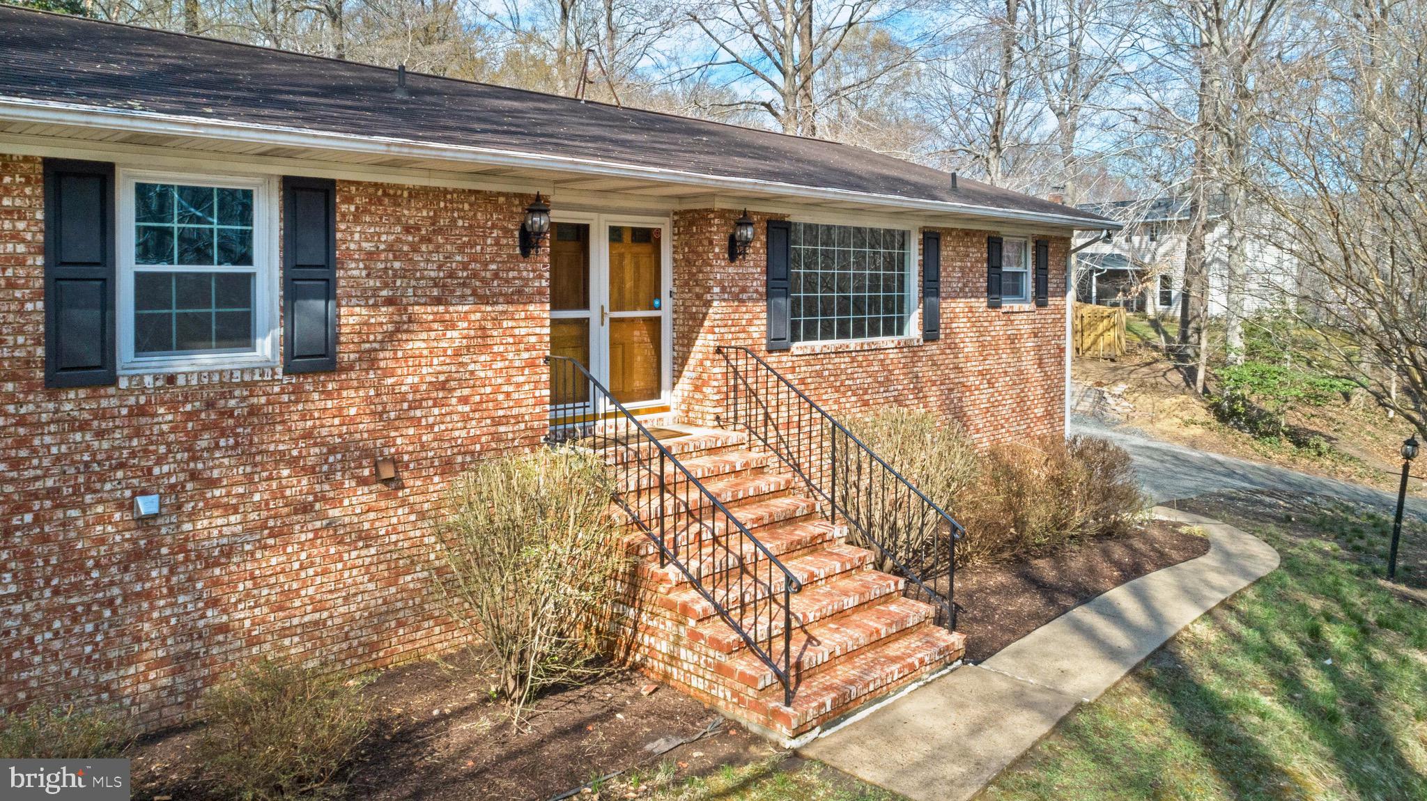 HARDESTY ESTATES - Residential Lease