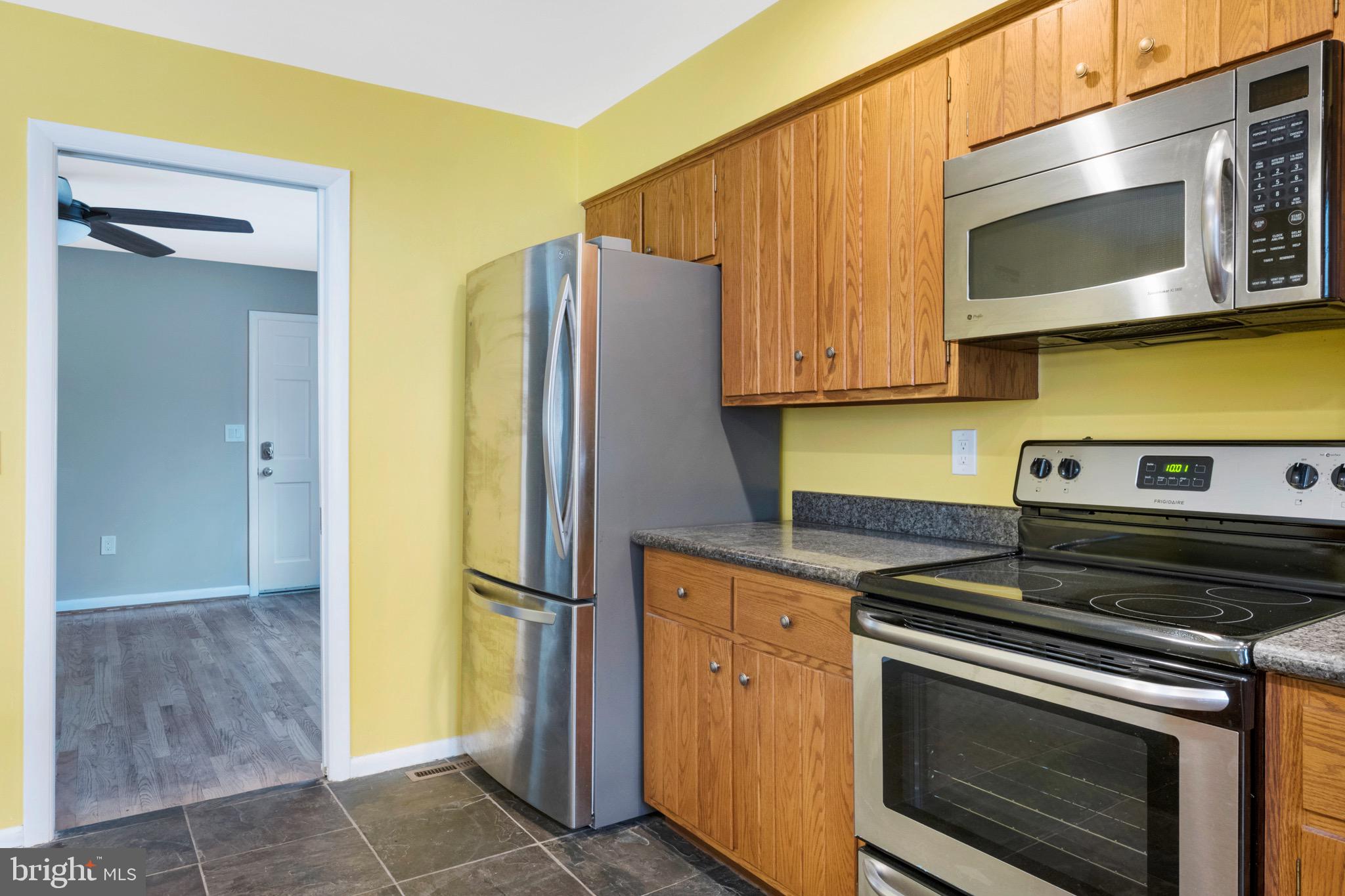 HARDESTY ESTATES - Residential Lease