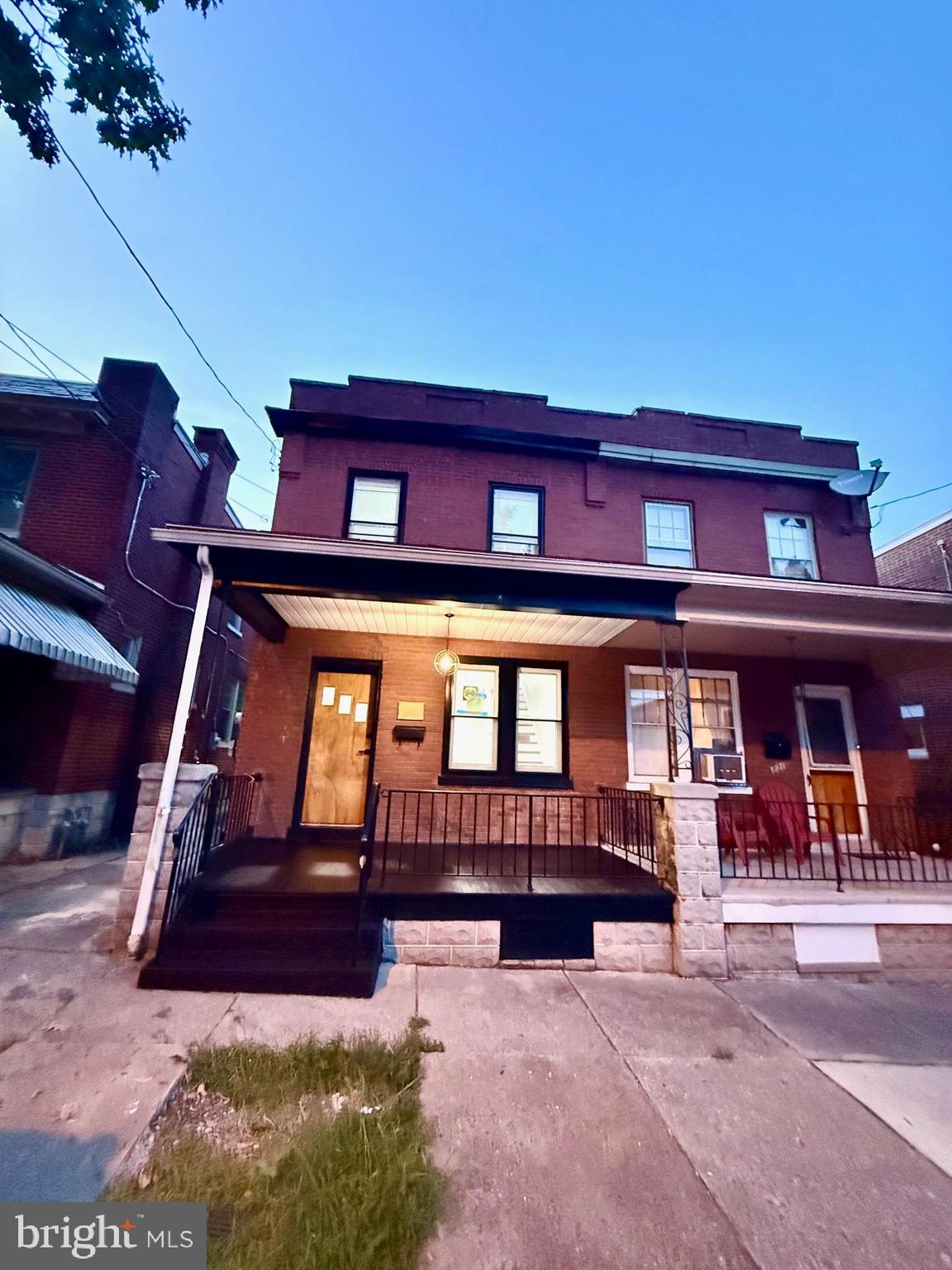 823 6TH STREET