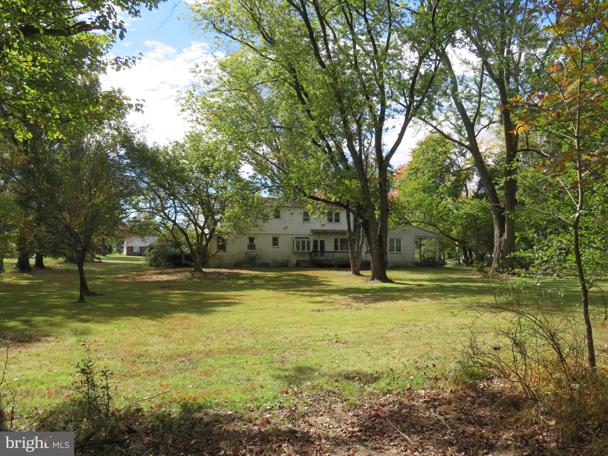 MAPLE GLEN - Residential
