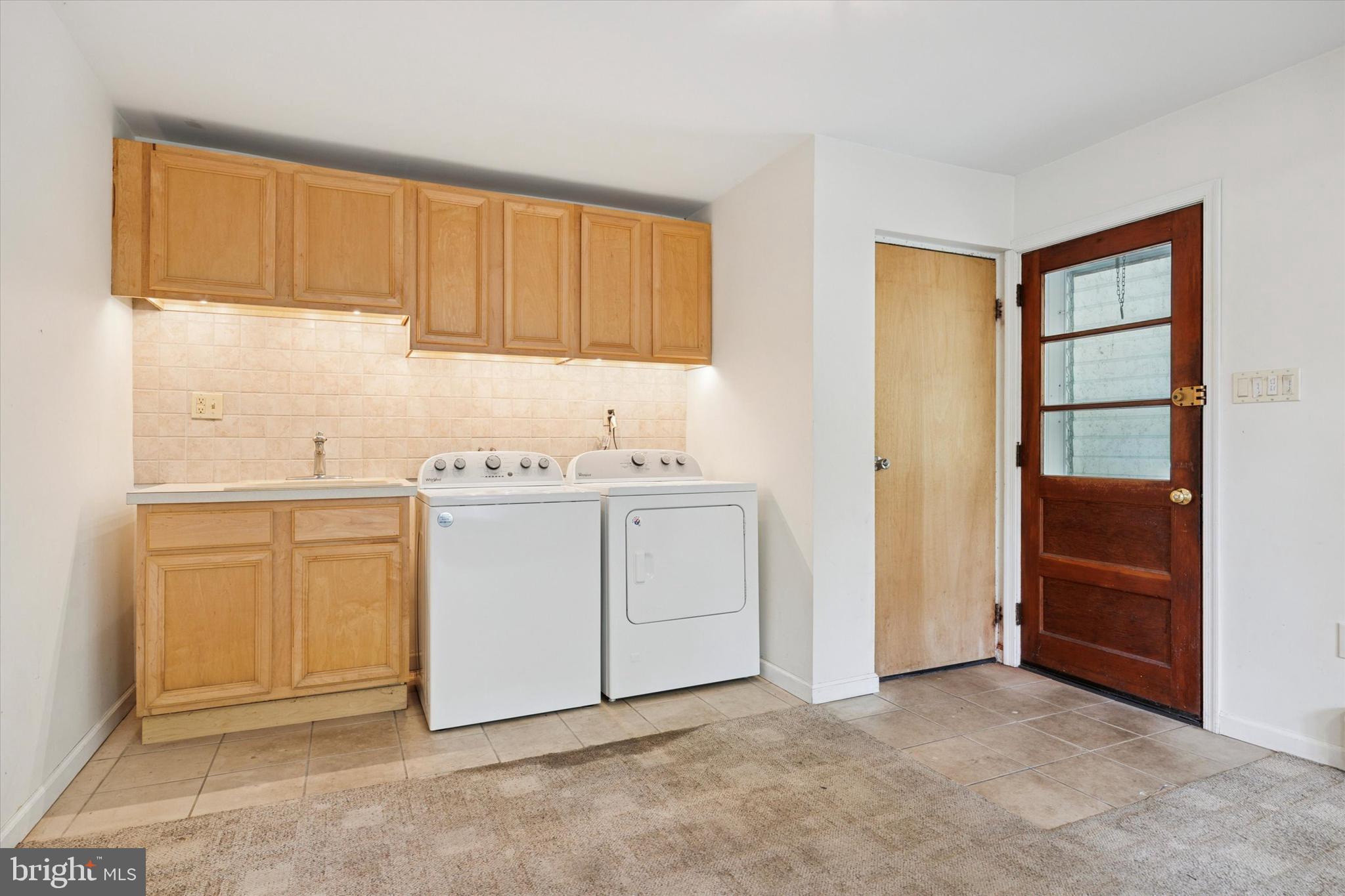 MAPLE GLEN - Residential