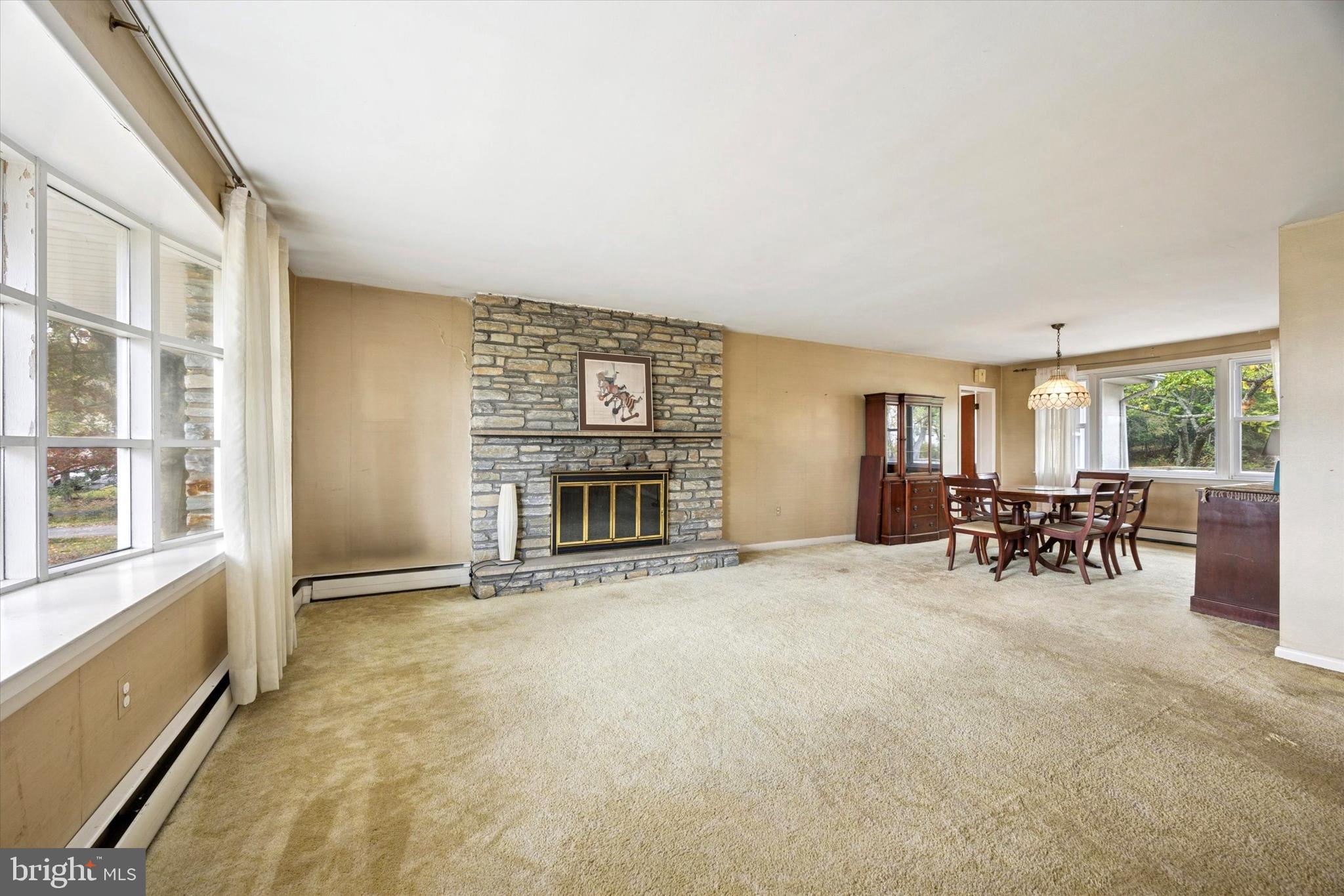 MAPLE GLEN - Residential