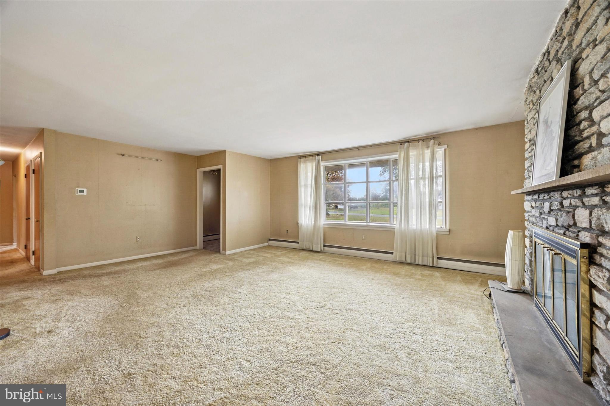 MAPLE GLEN - Residential