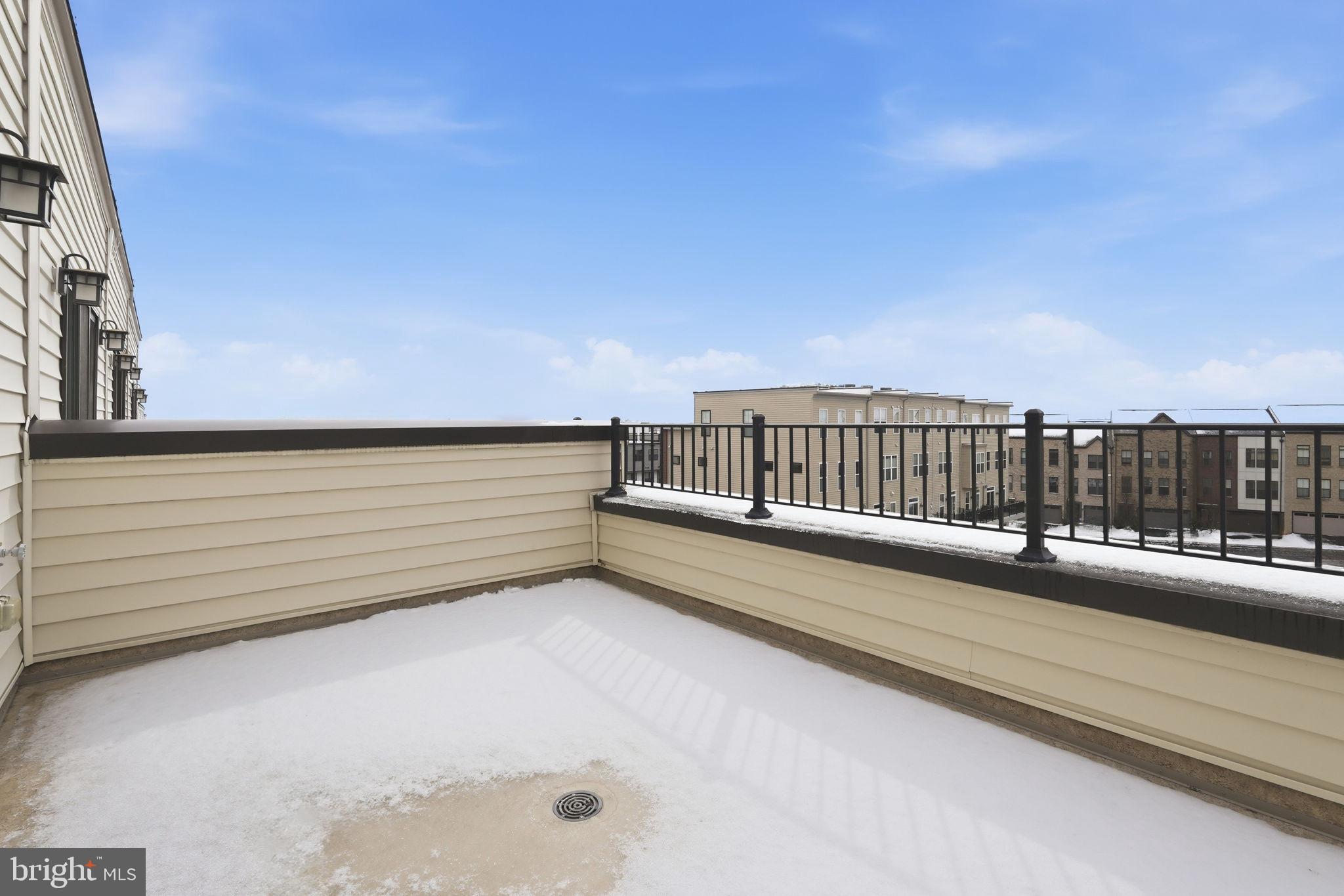 BRAMBLETON TOWN CENTER - Residential