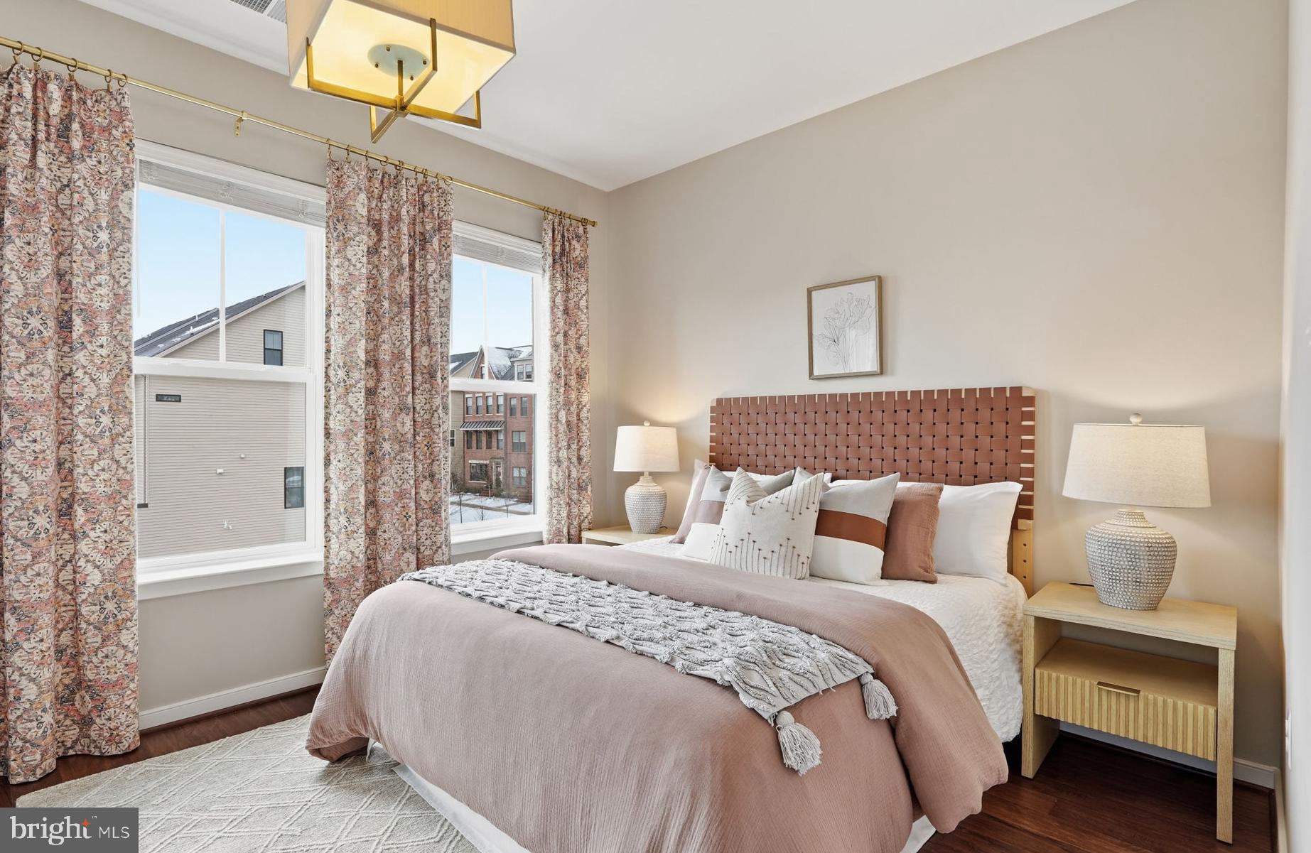 BRAMBLETON TOWN CENTER - Residential