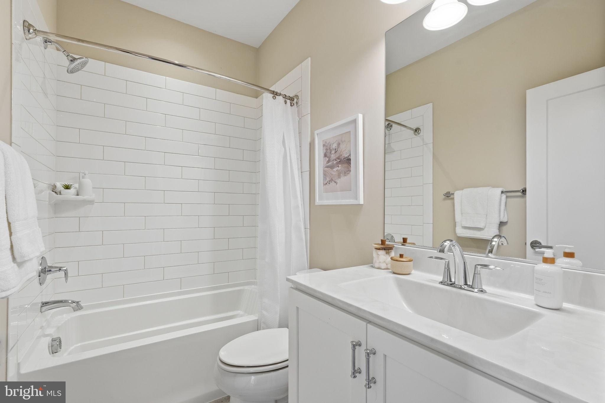 BRAMBLETON TOWN CENTER - Residential