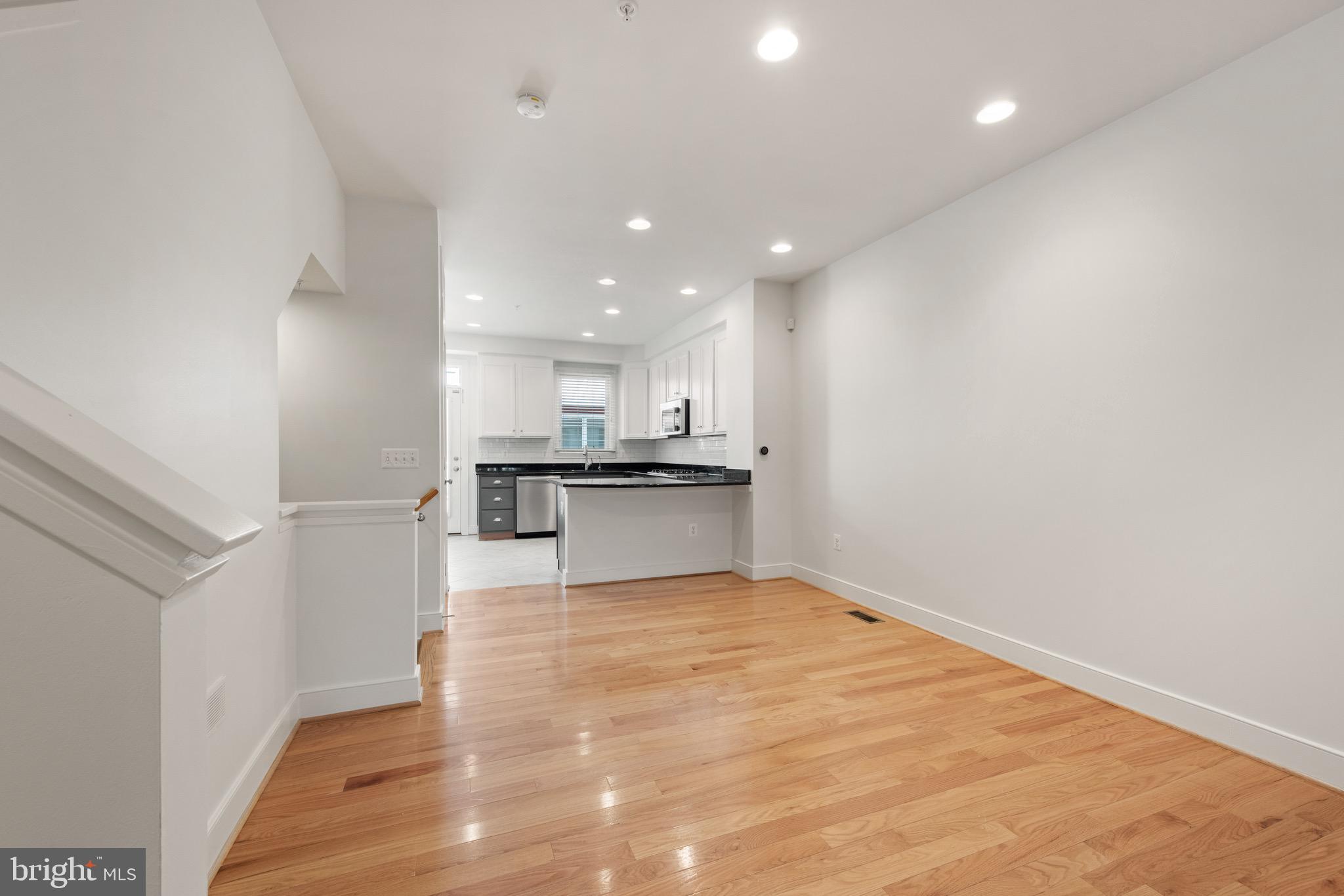 OLD TOWN COMMONS - Residential Lease