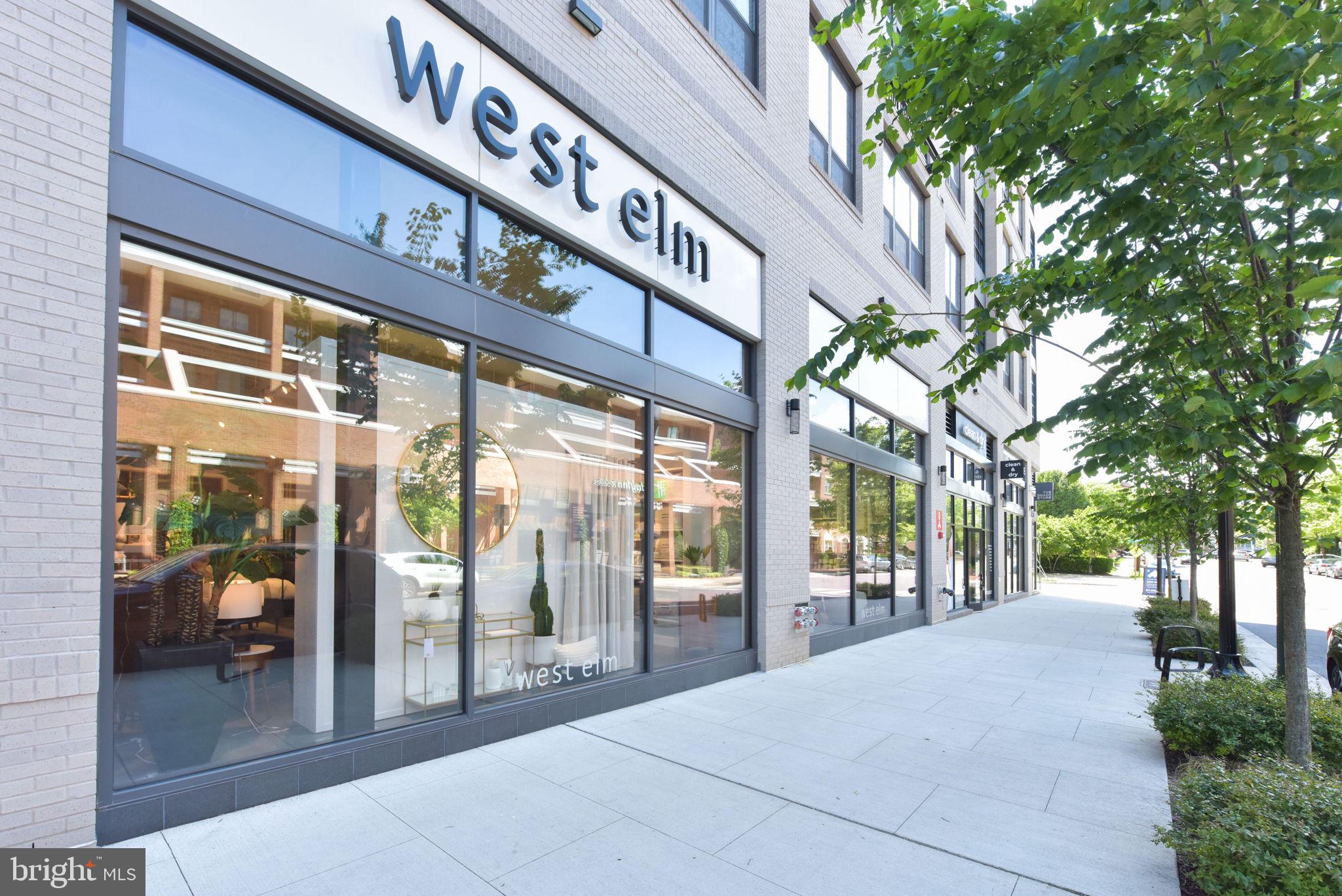 OLD TOWN COMMONS - Residential Lease