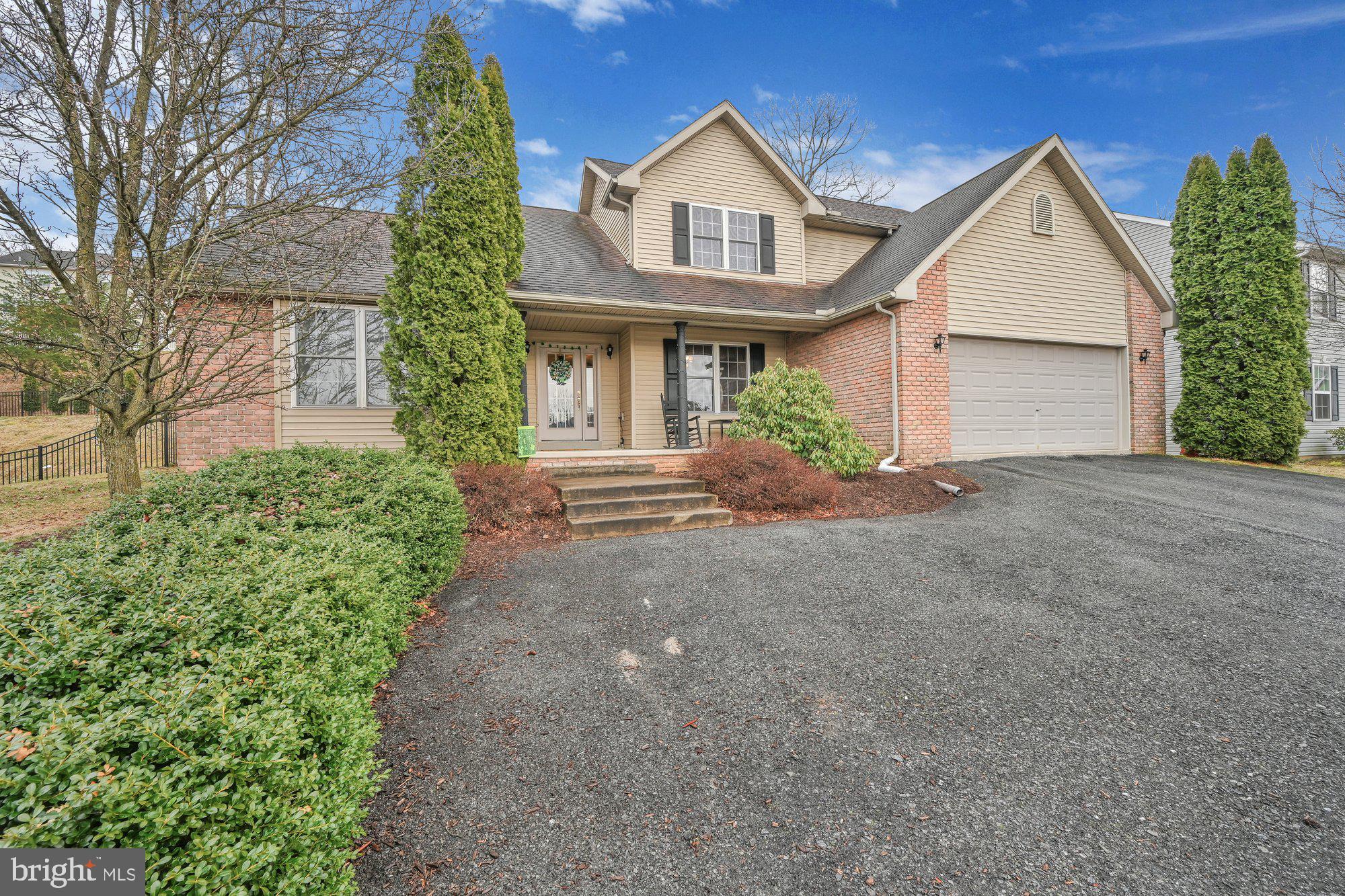THE PINES - Residential