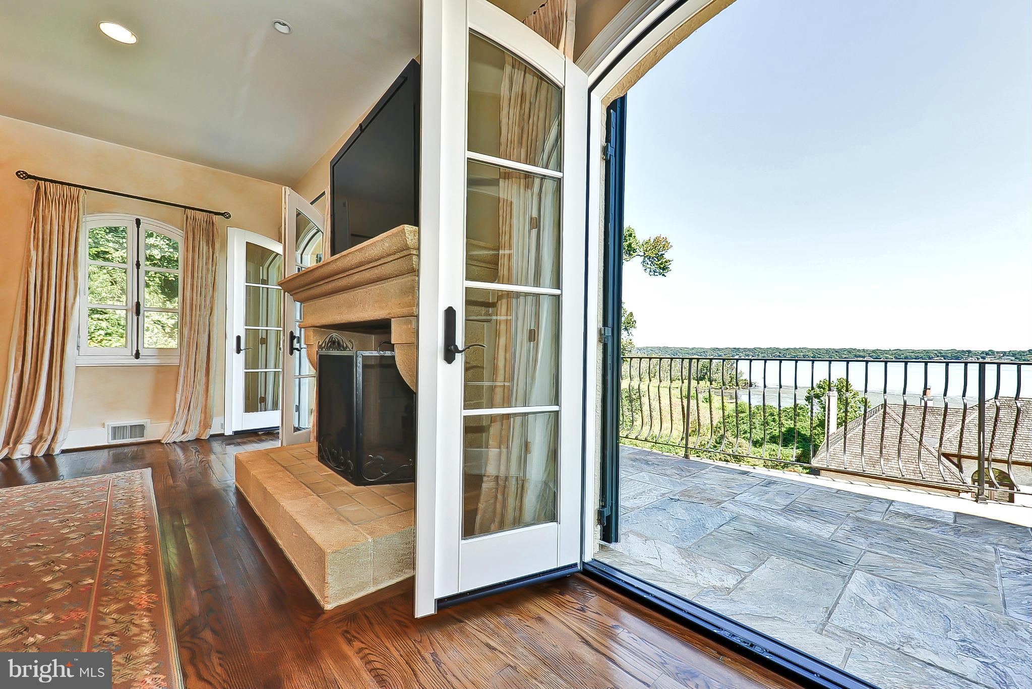 ARCTURUS ON THE POTOMAC - Residential