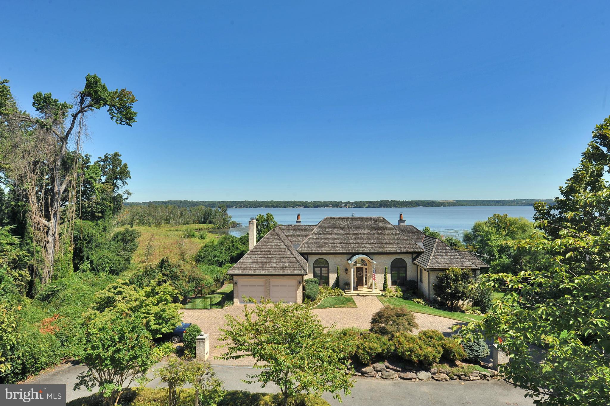 ARCTURUS ON THE POTOMAC - Residential