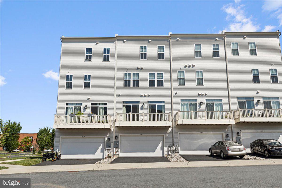 42236 BUNTING TERRACE