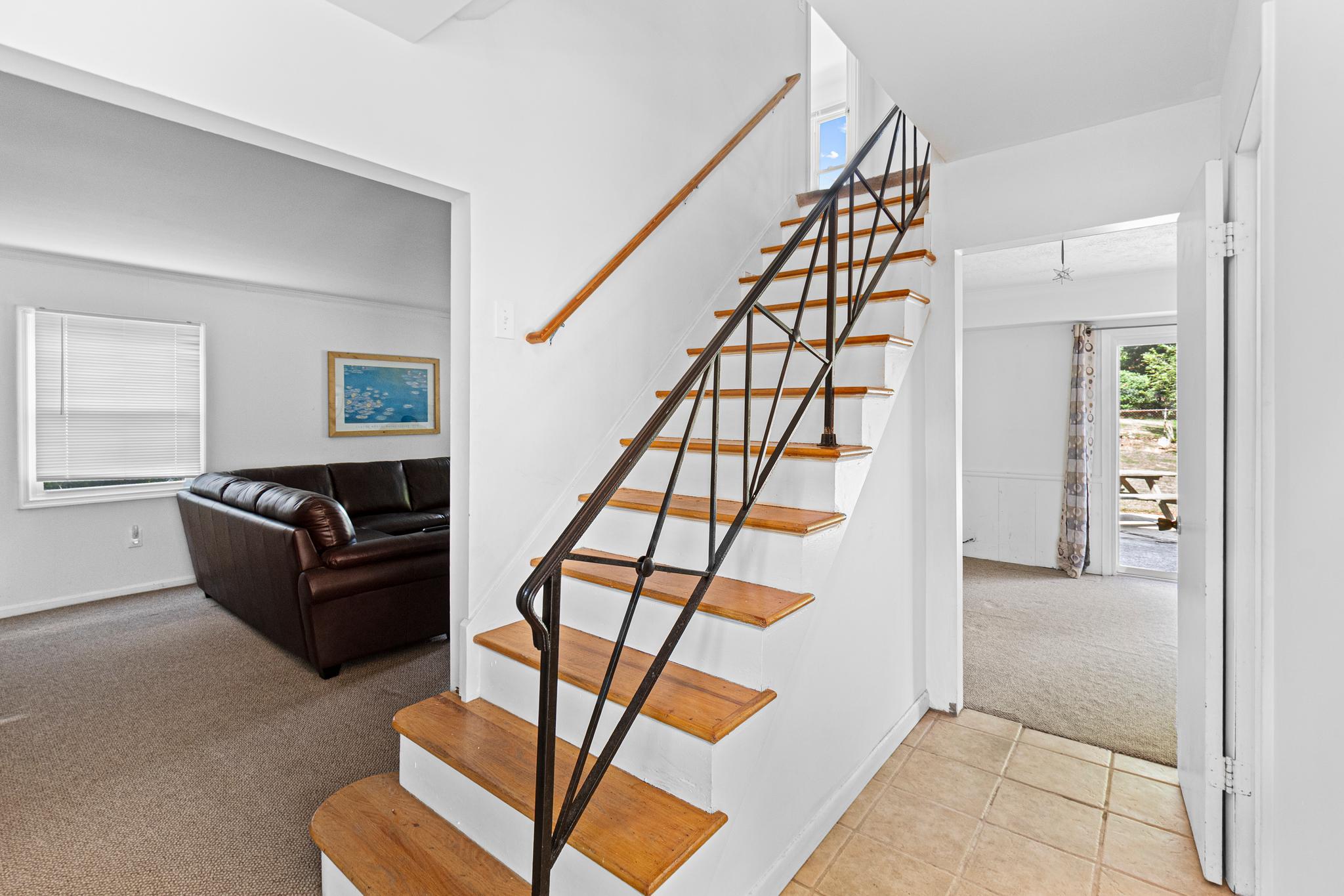 12422 SARAH LANE