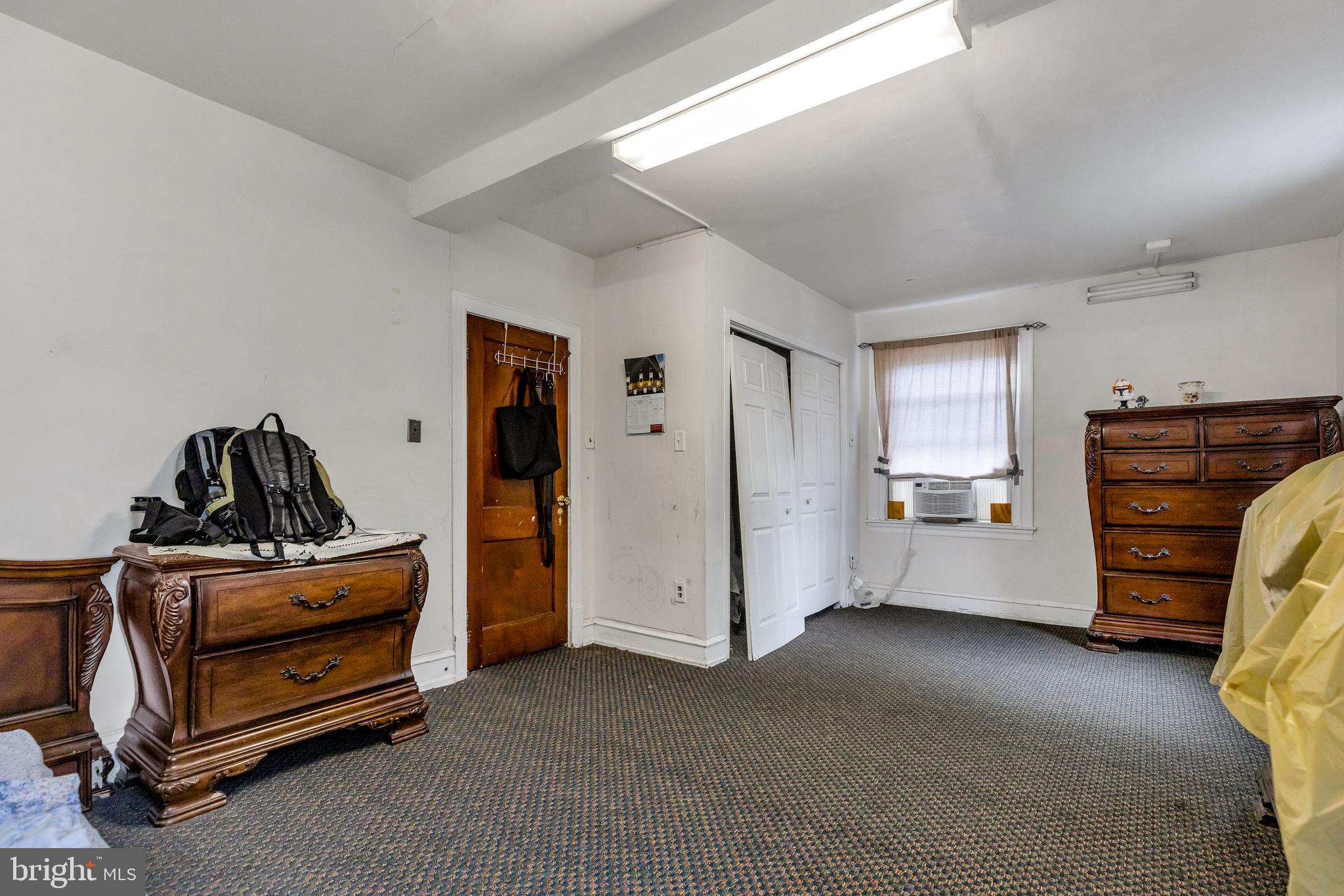 BEVERLY HILLS - Residential