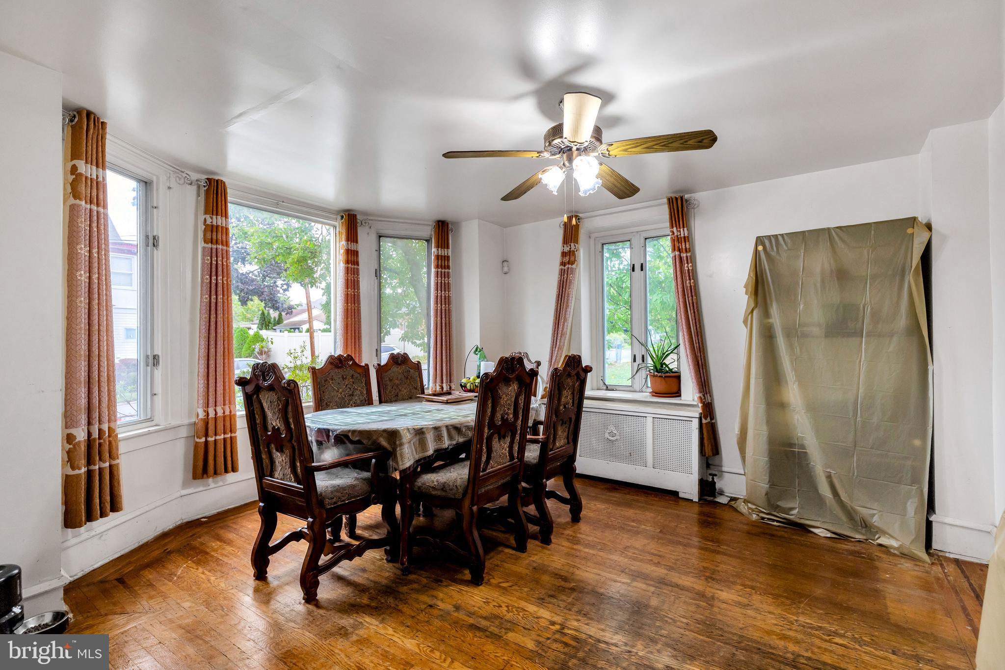 BEVERLY HILLS - Residential