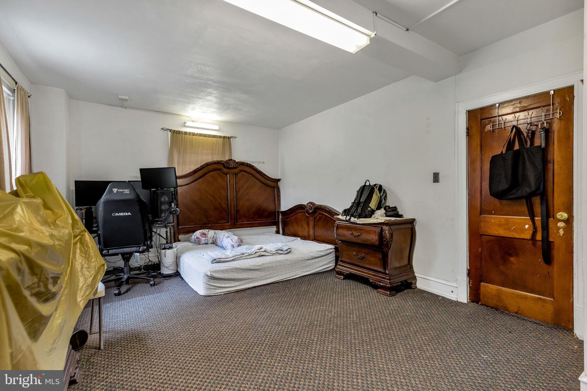 BEVERLY HILLS - Residential