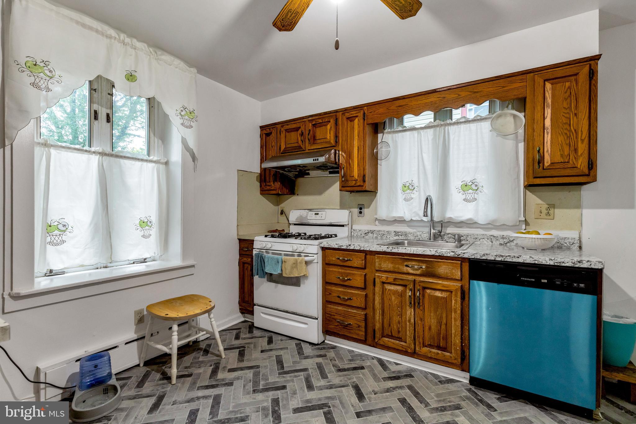 BEVERLY HILLS - Residential