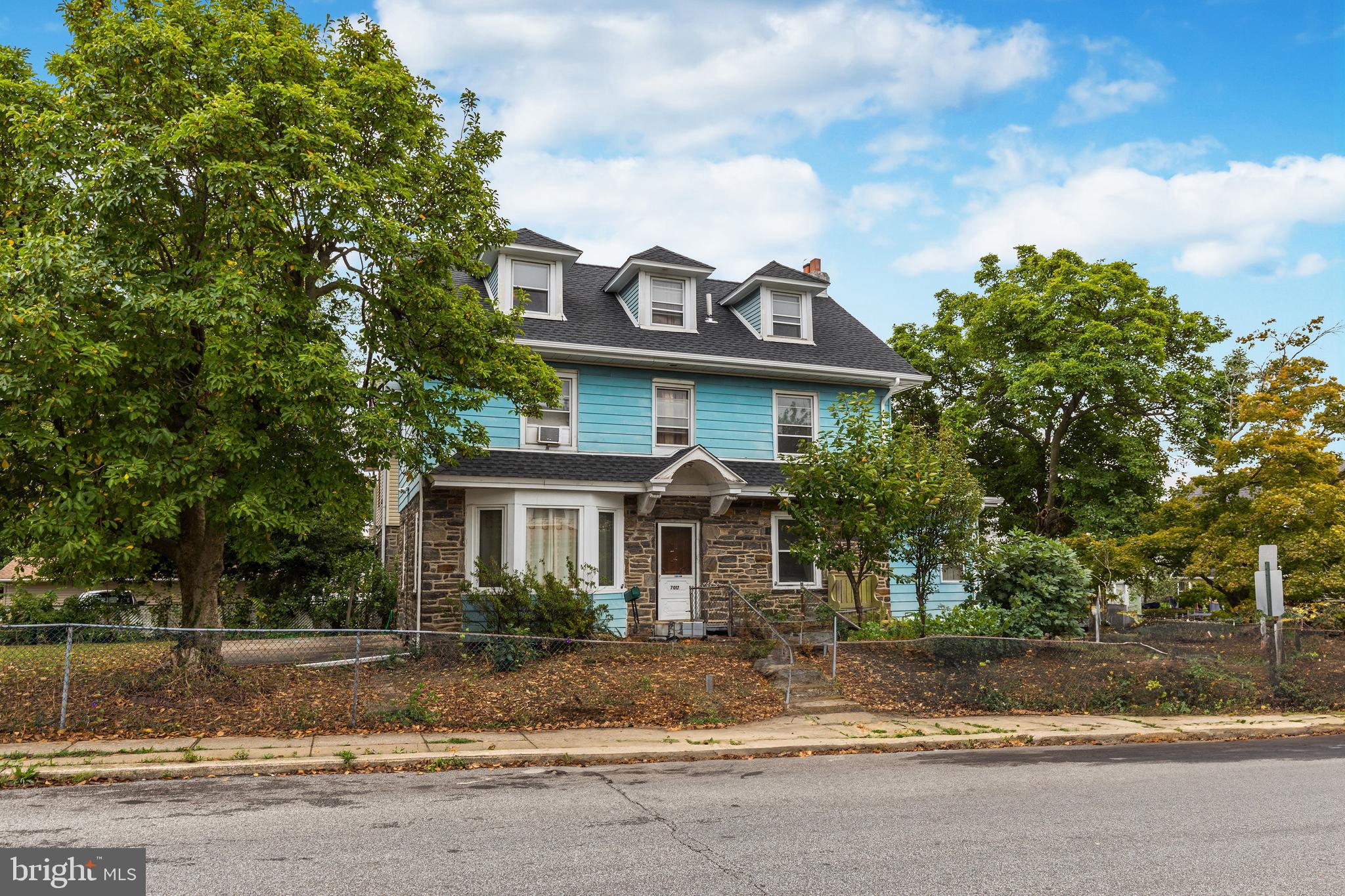 BEVERLY HILLS - Residential