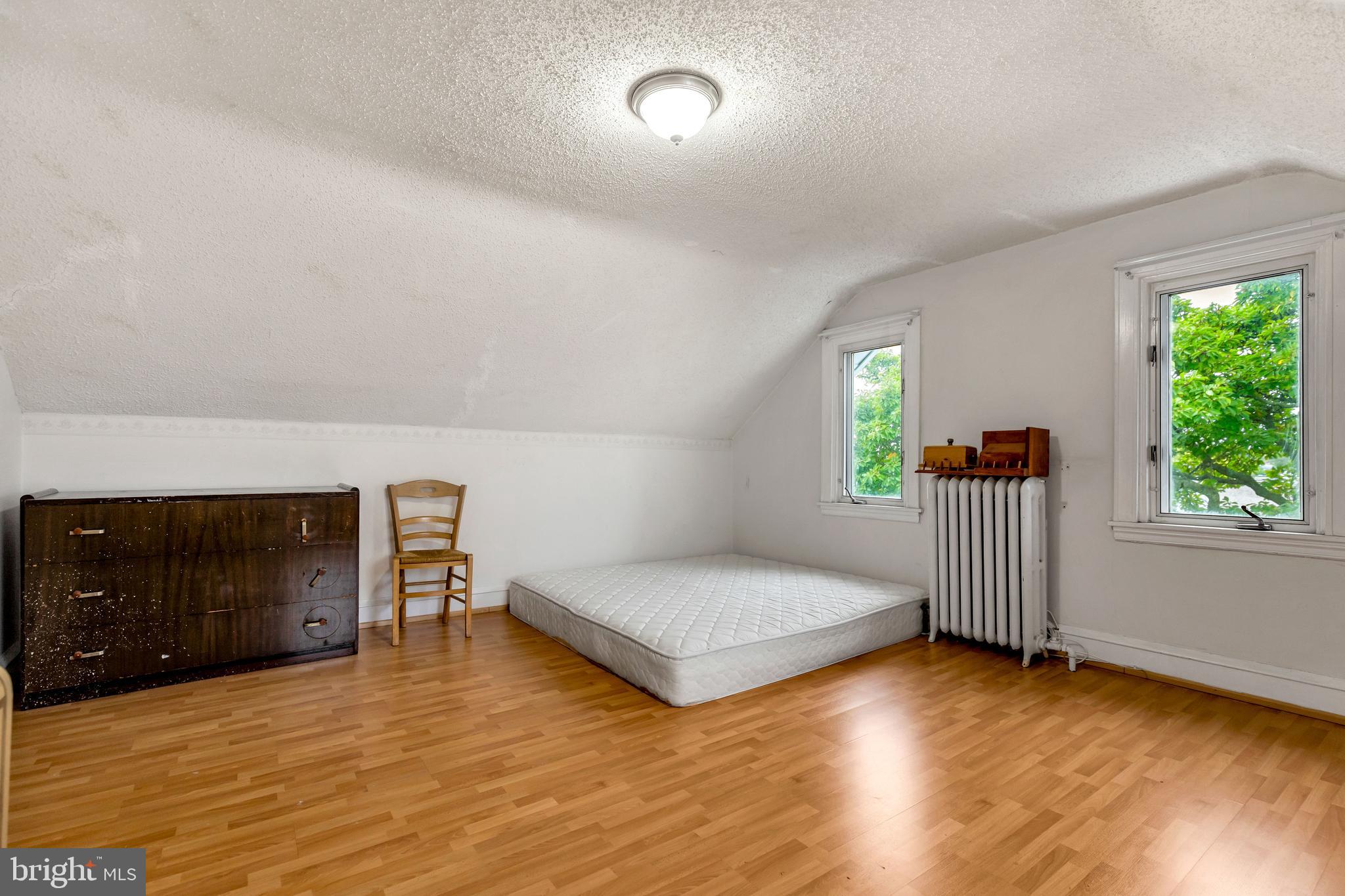 BEVERLY HILLS - Residential