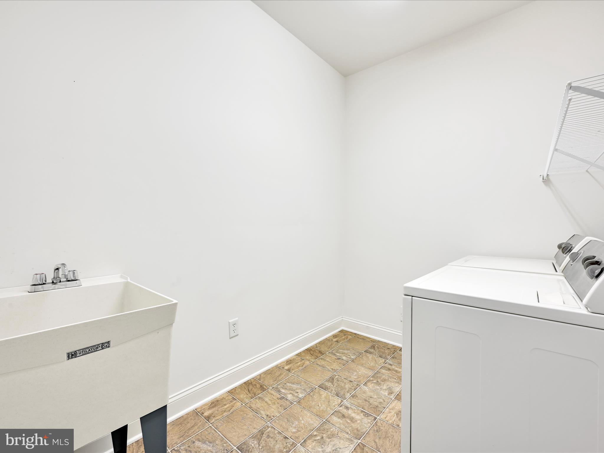 VILLAS AT BENT CREEK - Residential