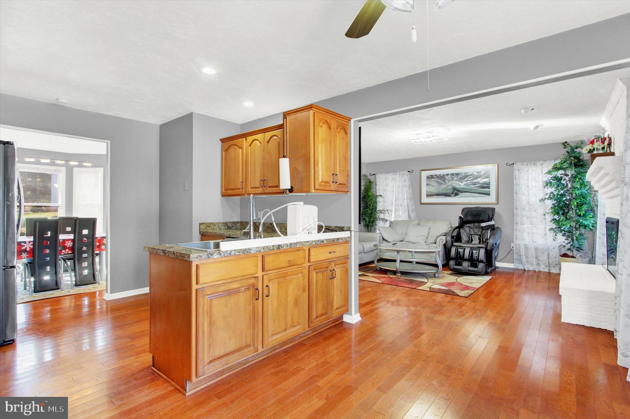 ADMIRE SPRINGS - Residential