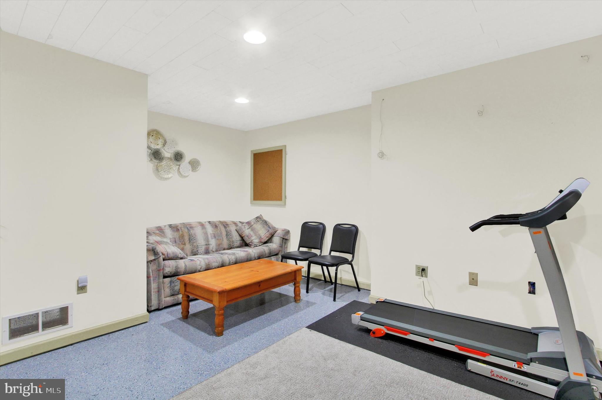 ADMIRE SPRINGS - Residential