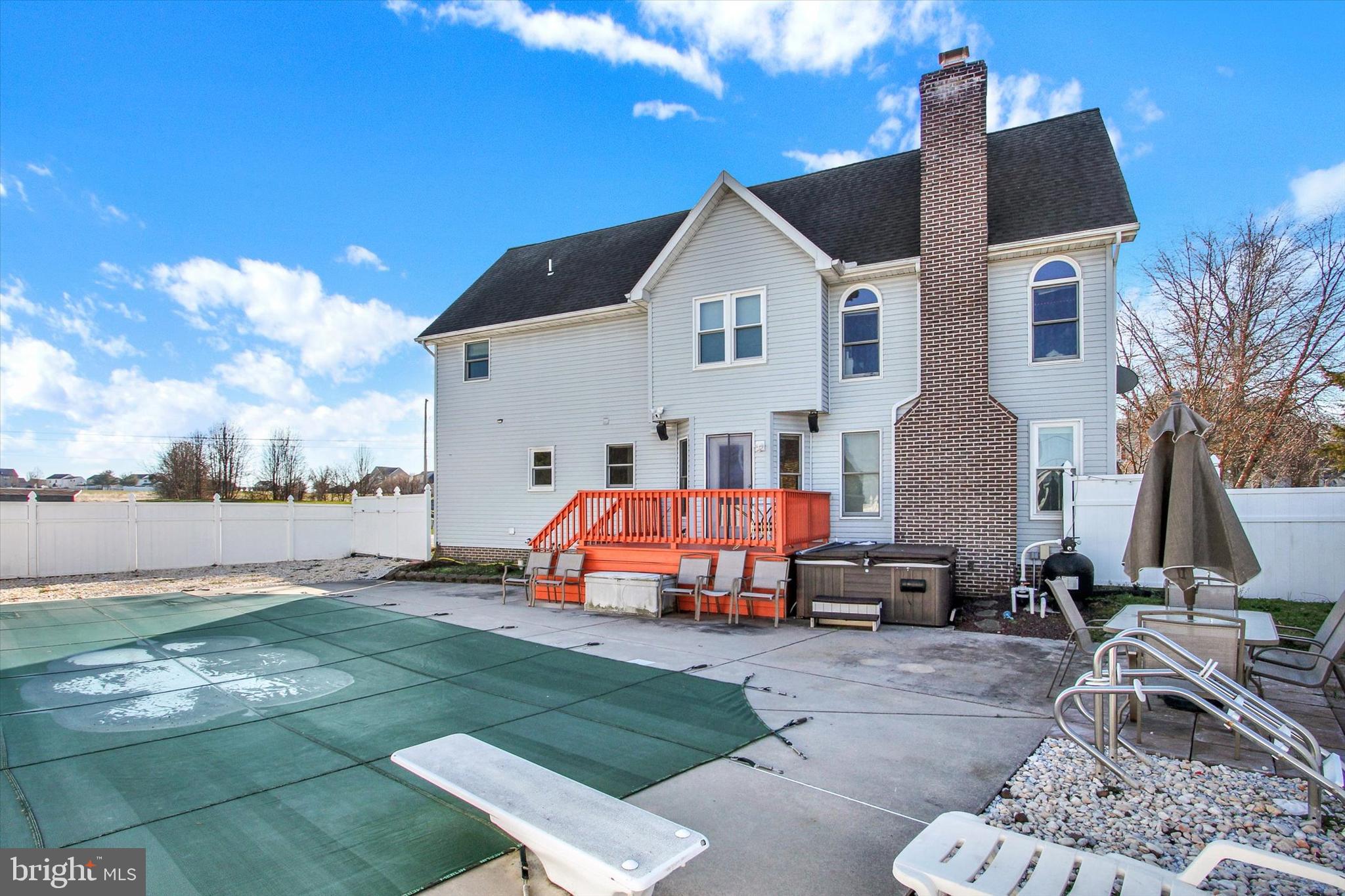 ADMIRE SPRINGS - Residential