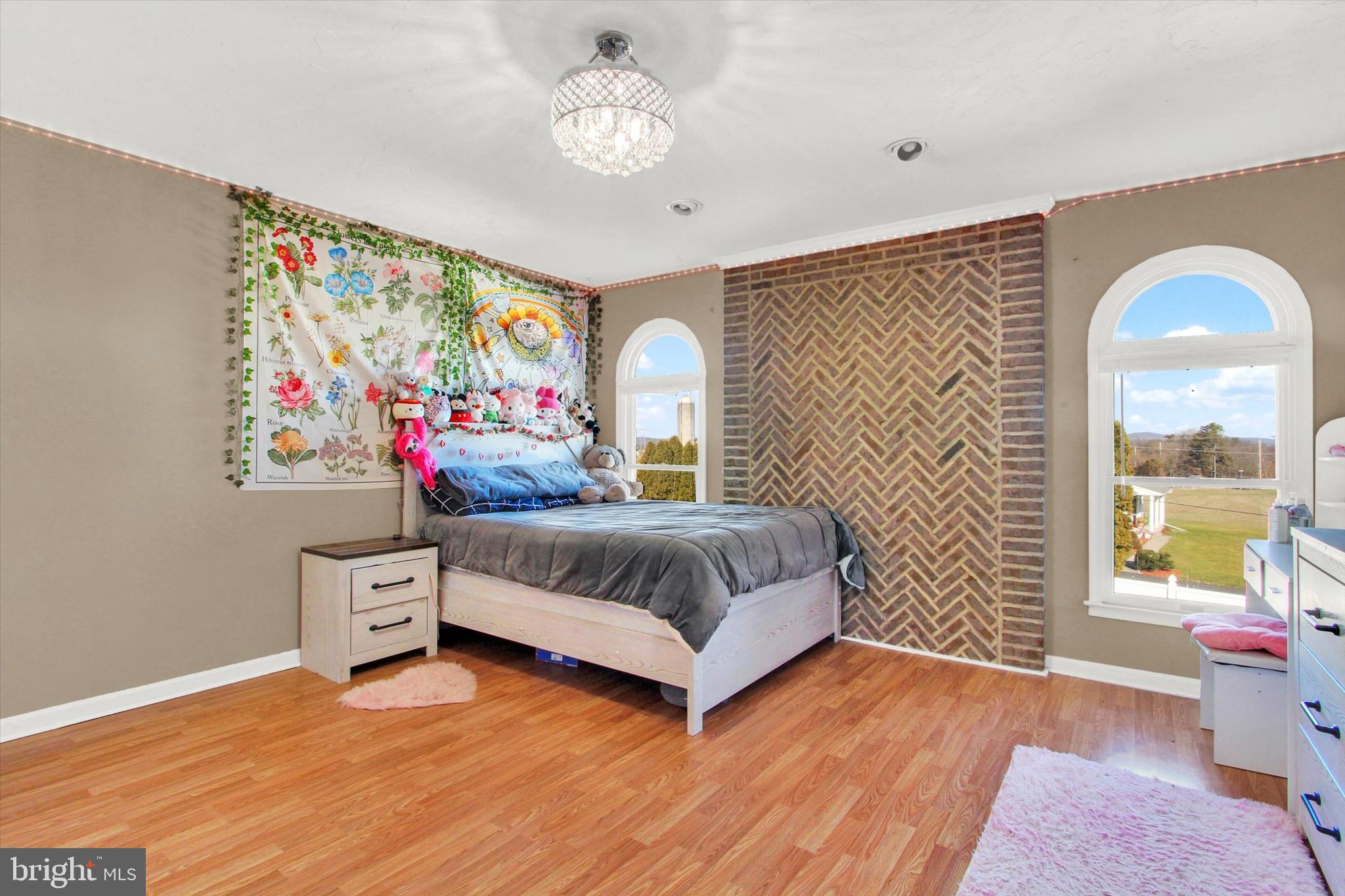 ADMIRE SPRINGS - Residential